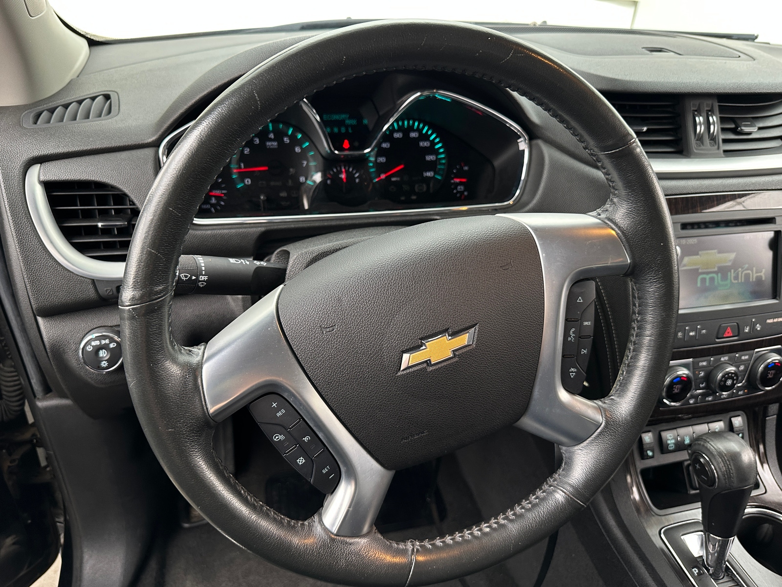 Thumbnail: 2015 Chevrolet Traverse - 4
