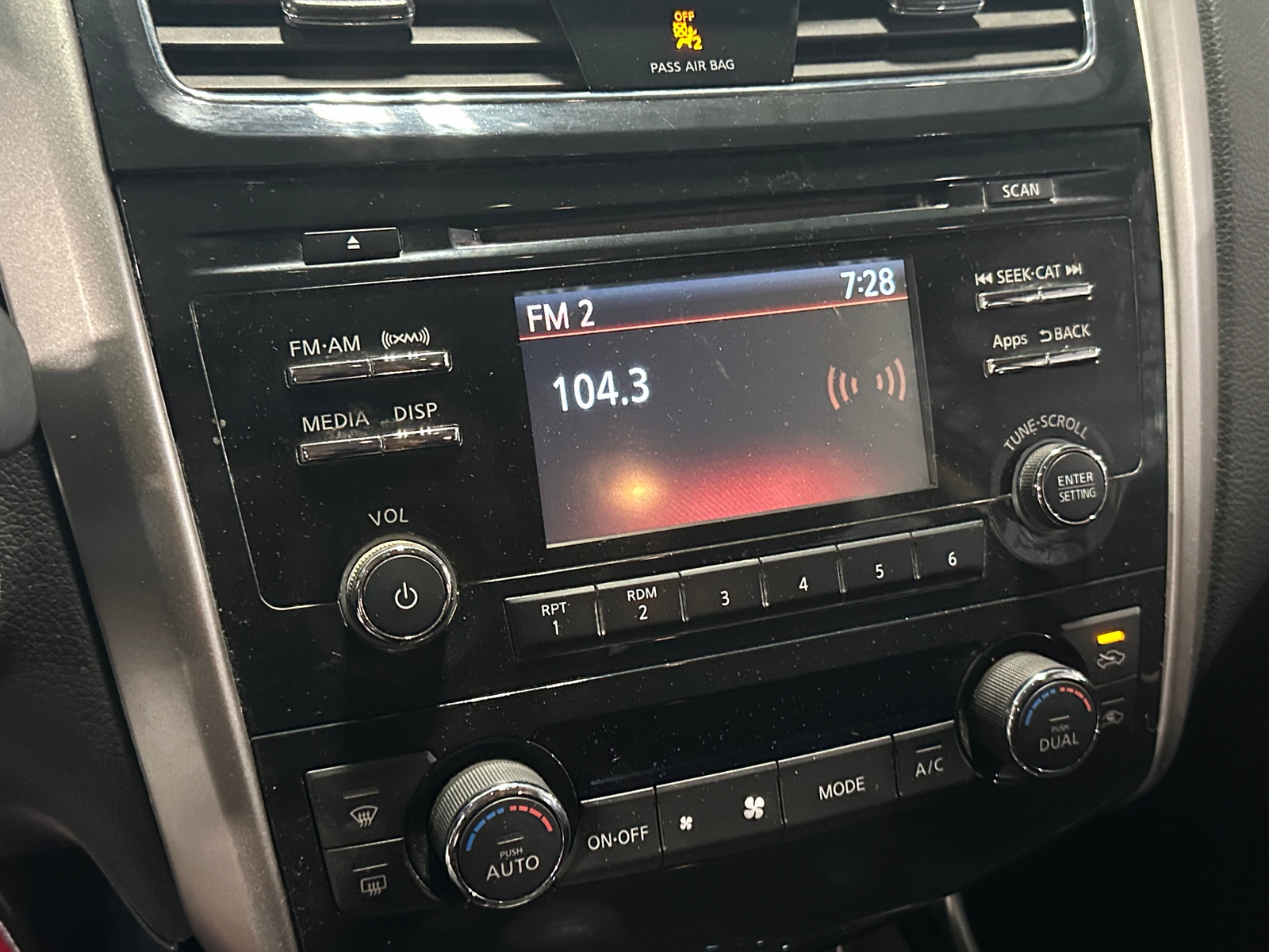 Thumbnail: 2015 Nissan Altima - 4