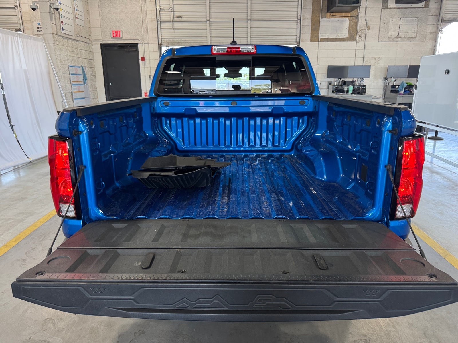 Thumbnail: 2024 Chevrolet Colorado - 7