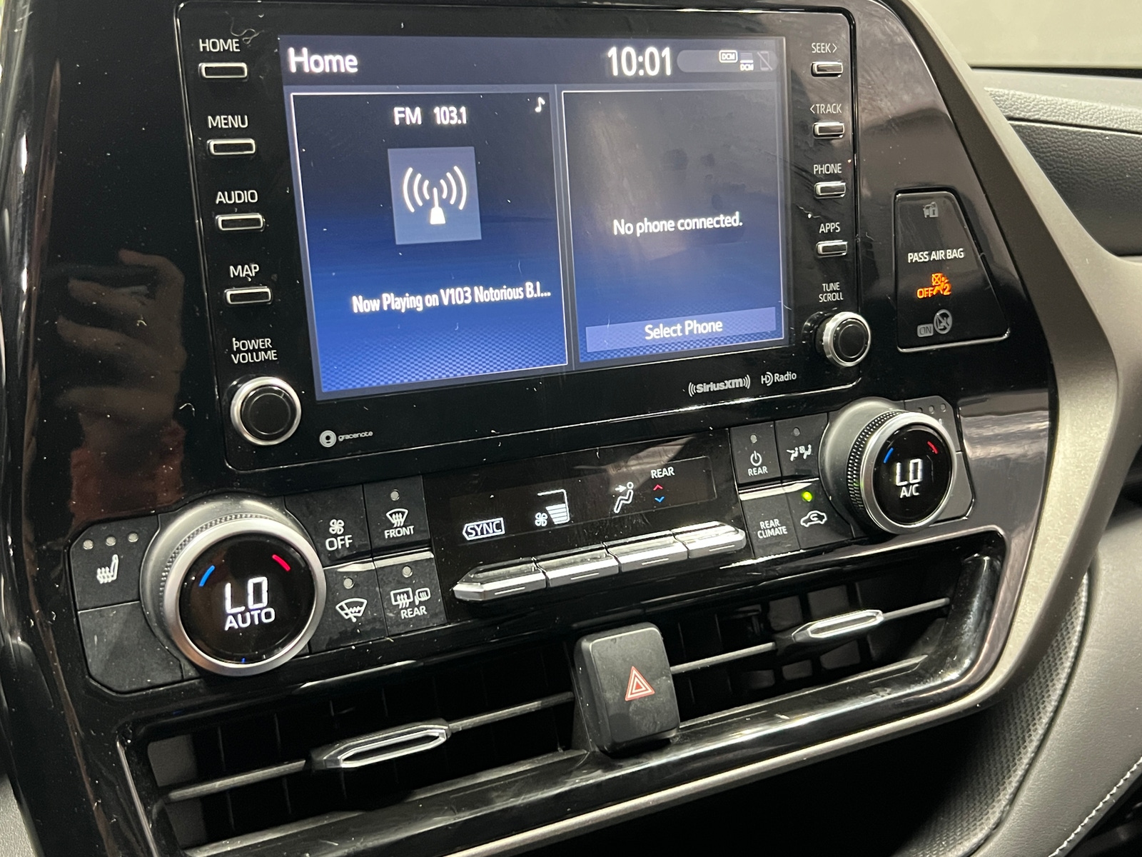 Thumbnail: 2020 Toyota Highlander - 3