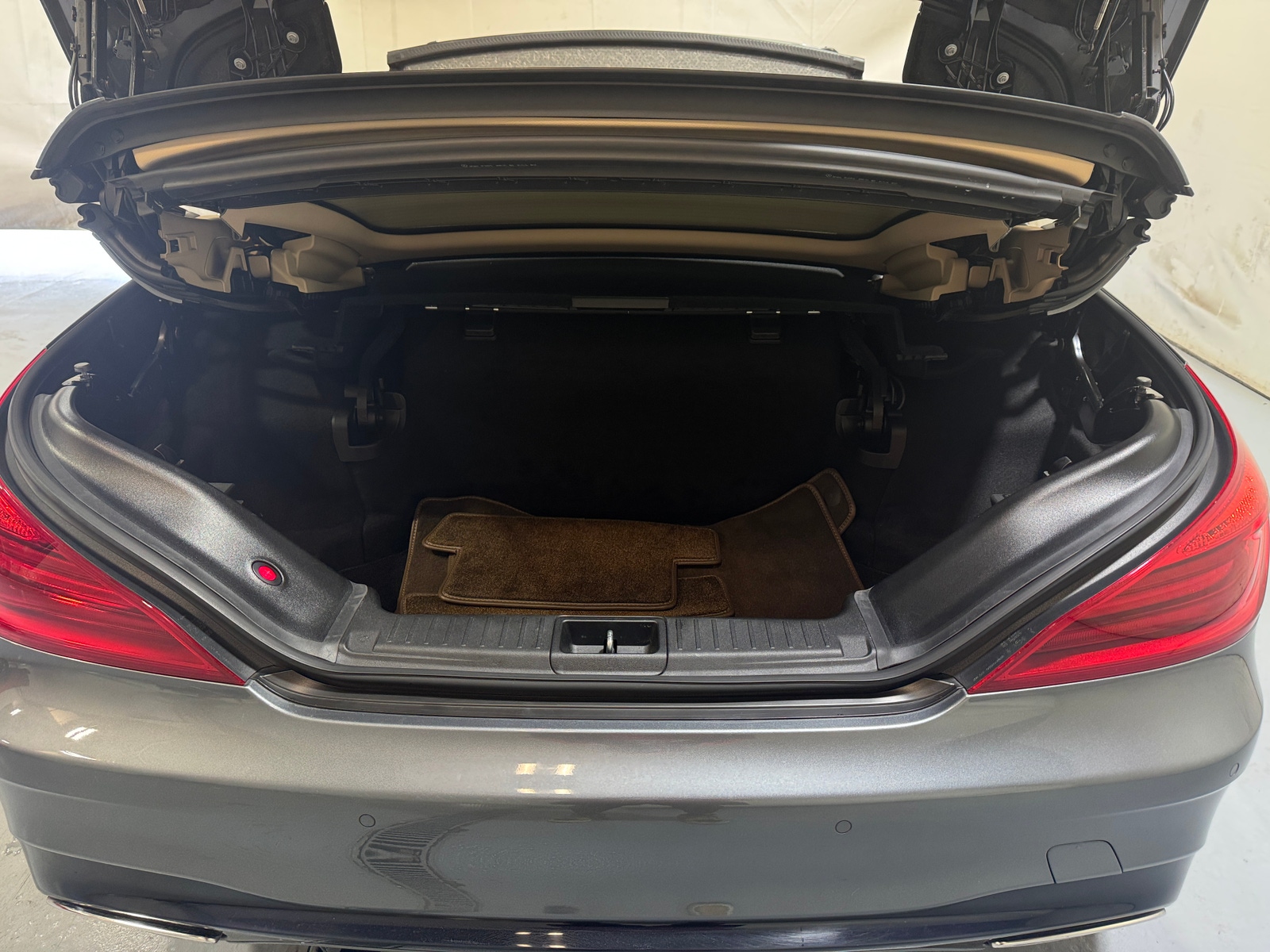 Thumbnail: 2017 Mercedes-Benz SL-Class - 5