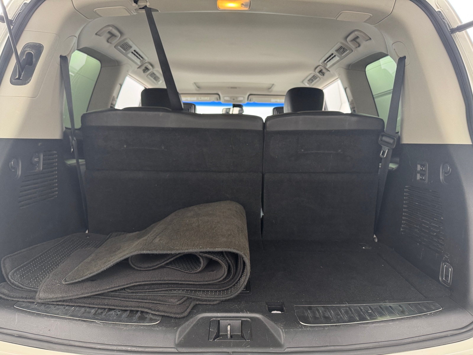 Thumbnail: 2015 INFINITI QX80 - 6
