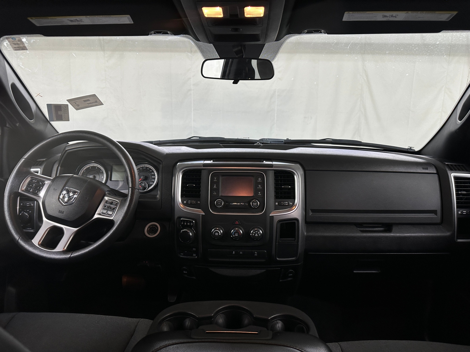 Thumbnail: 2021 RAM 1500 Classic - 3