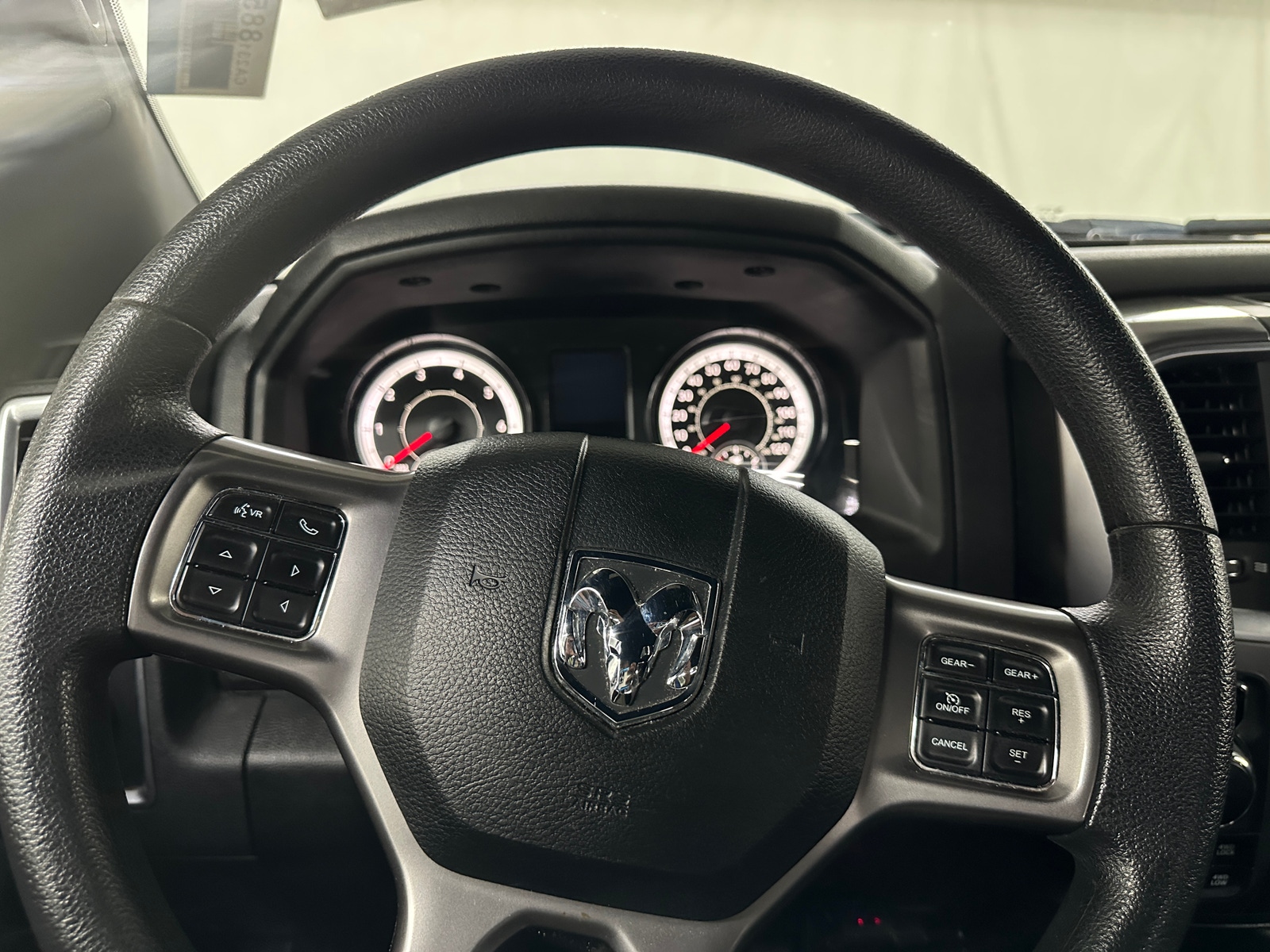 Thumbnail: 2021 RAM 1500 Classic - 5