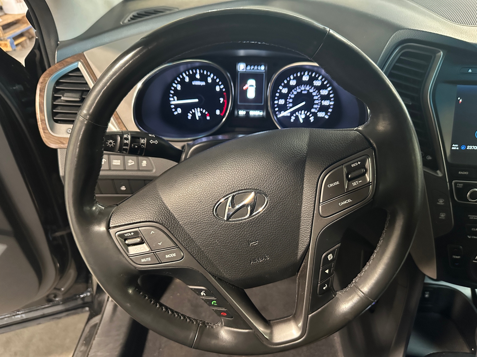 Thumbnail: 2018 Hyundai Santa Fe - 4
