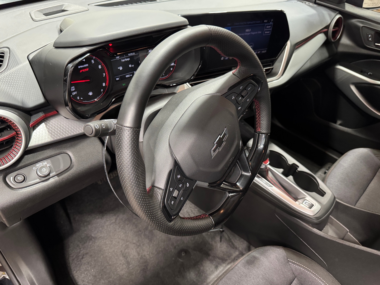 Thumbnail: 2025 Chevrolet Trax - 3