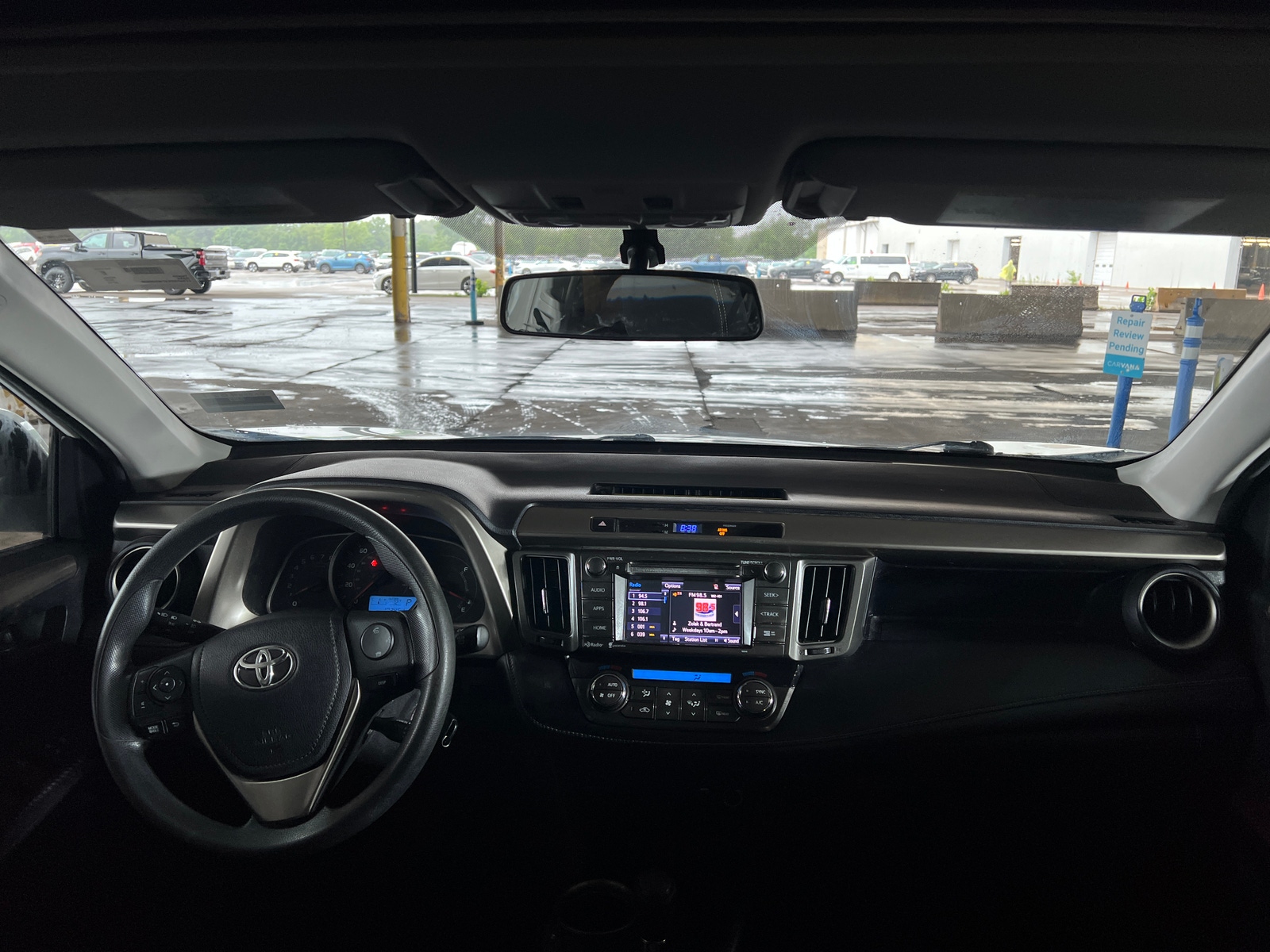 Thumbnail: 2015 Toyota RAV4 - 3