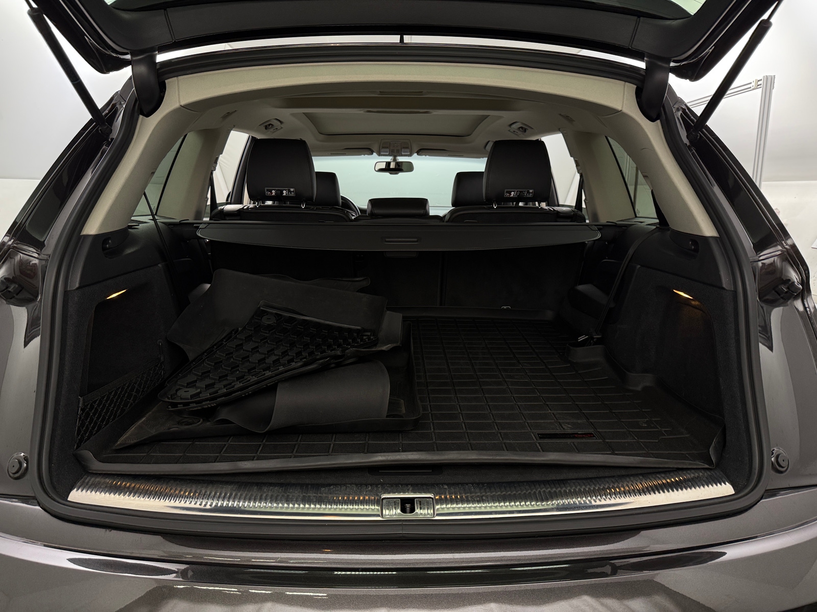 Thumbnail: 2015 Audi Q7 - 6