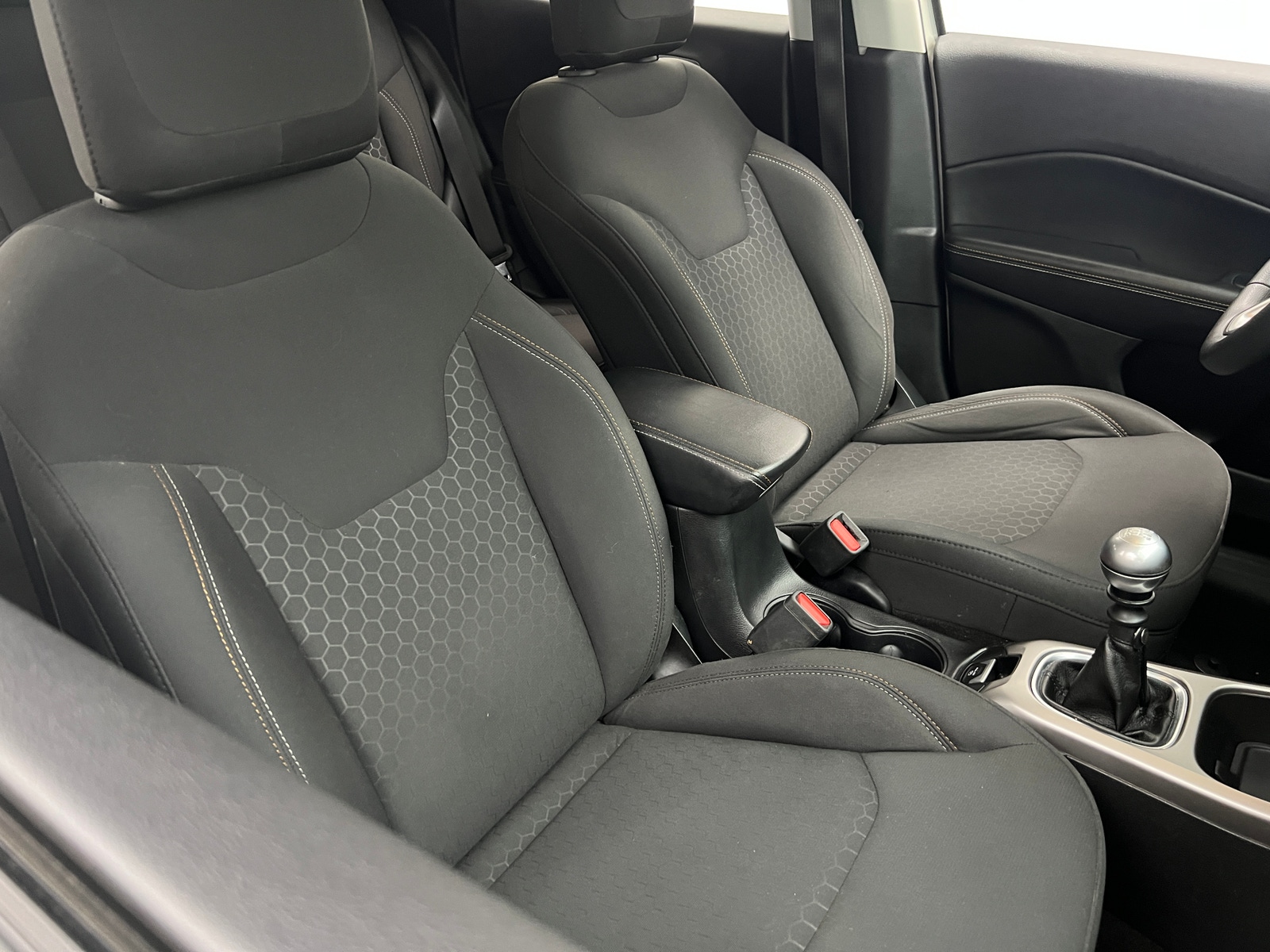 Thumbnail: 2018 Jeep Compass - 2