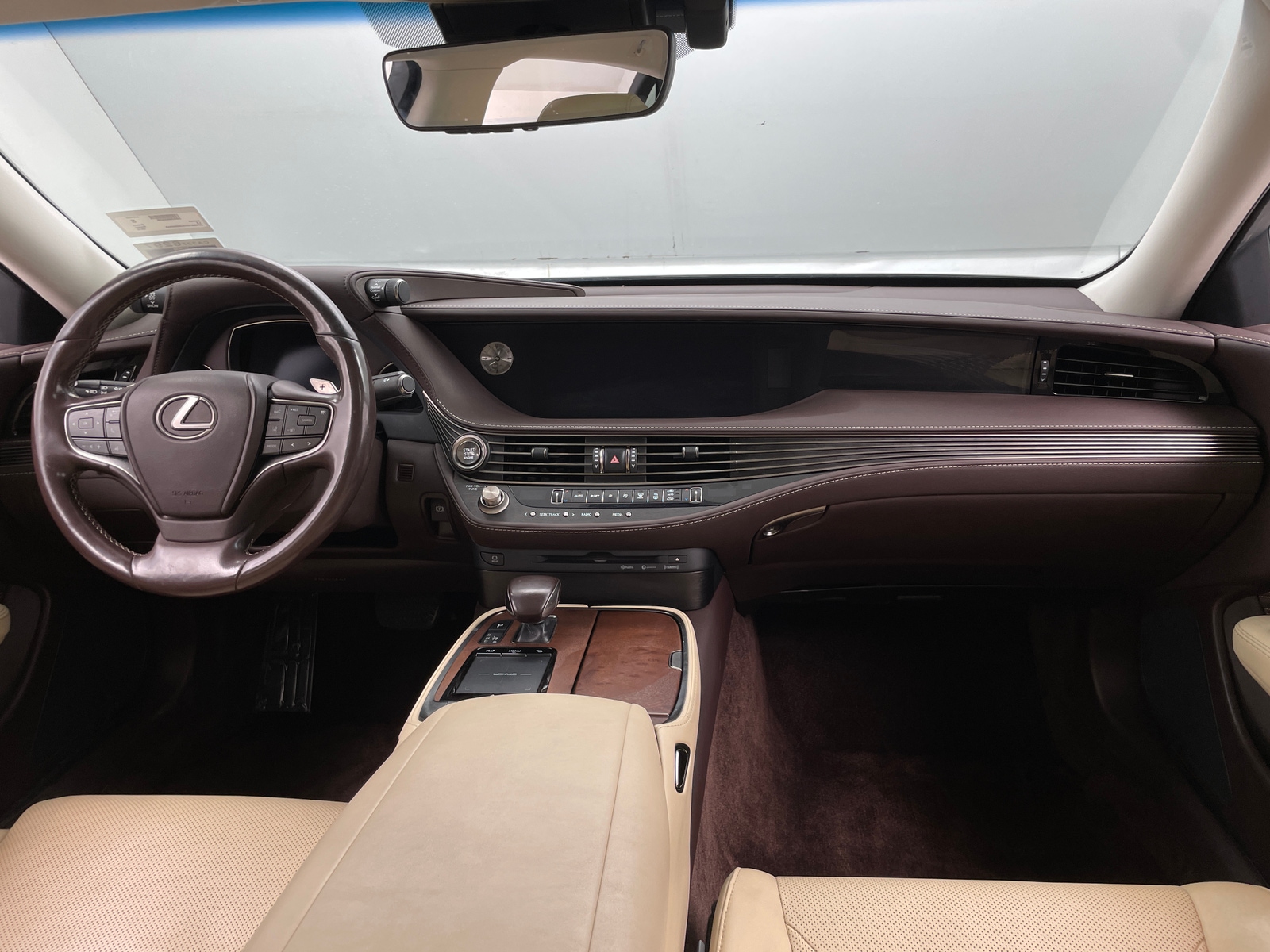 Thumbnail: 2018 Lexus LS - 3