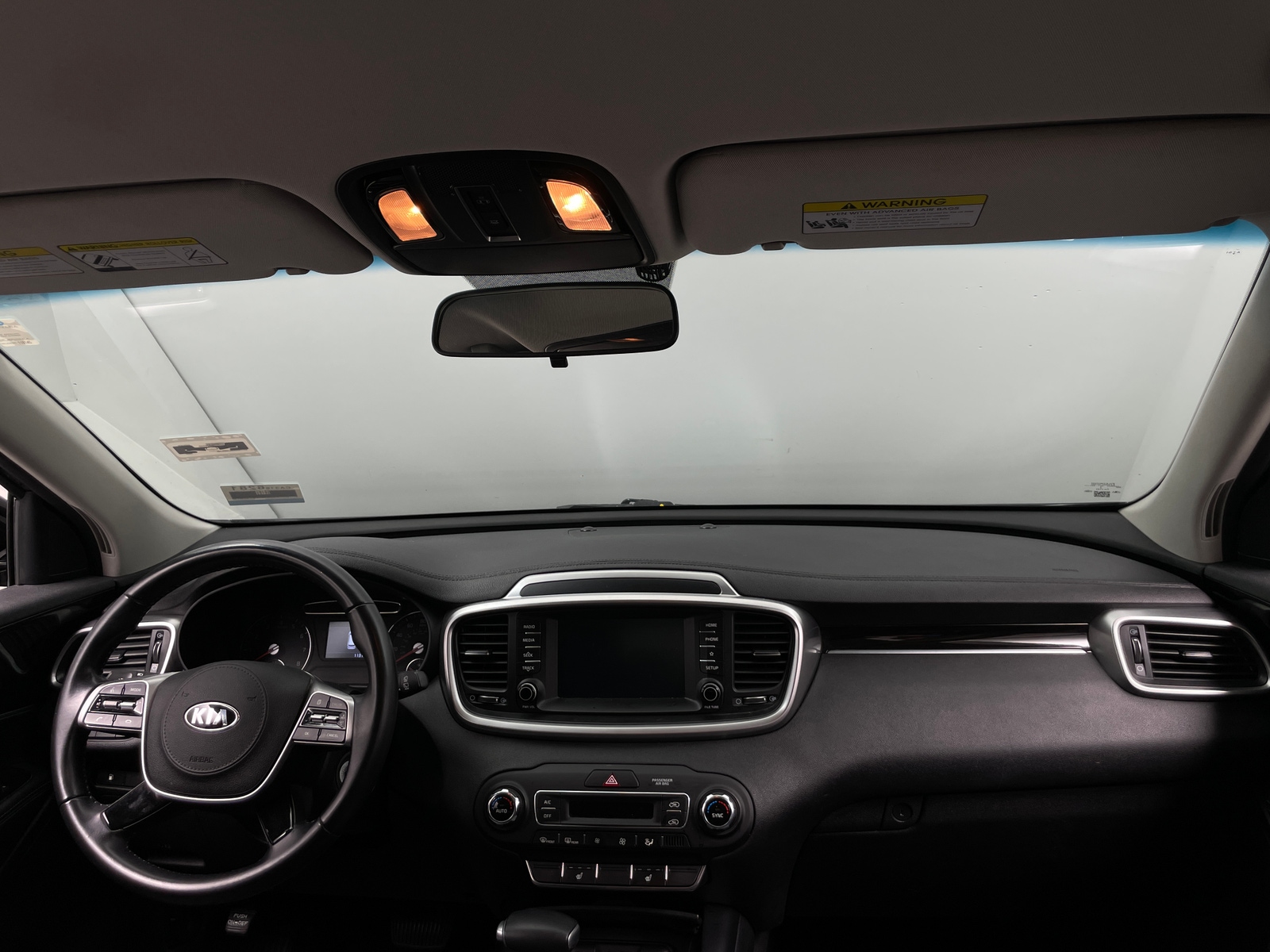 Thumbnail: 2020 Kia Sorento - 3