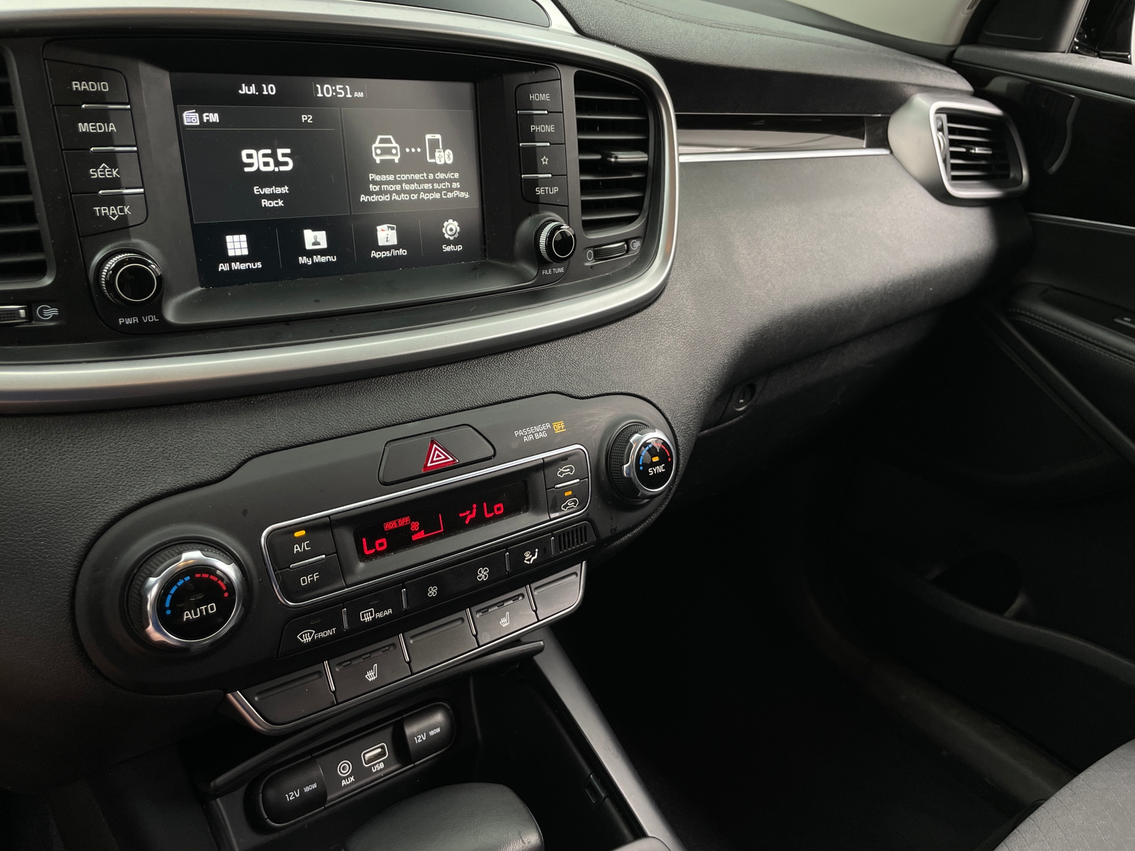 Thumbnail: 2020 Kia Sorento - 4