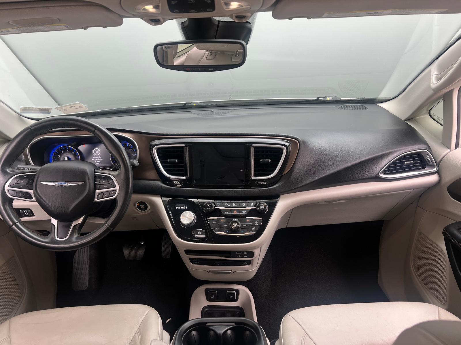 Thumbnail: 2019 Chrysler Pacifica - 2