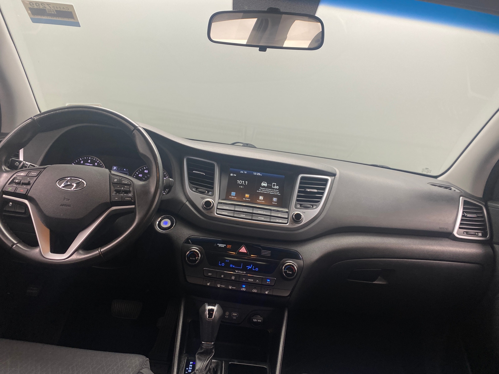 Thumbnail: 2018 Hyundai Tucson - 3