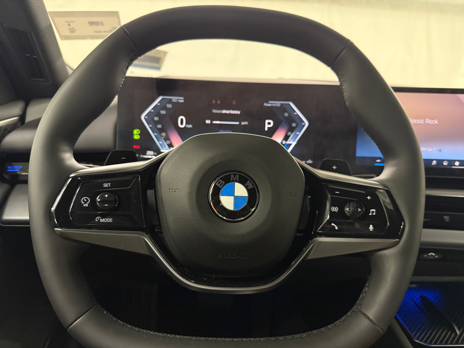 Thumbnail: 2024 BMW 5 Series - 4