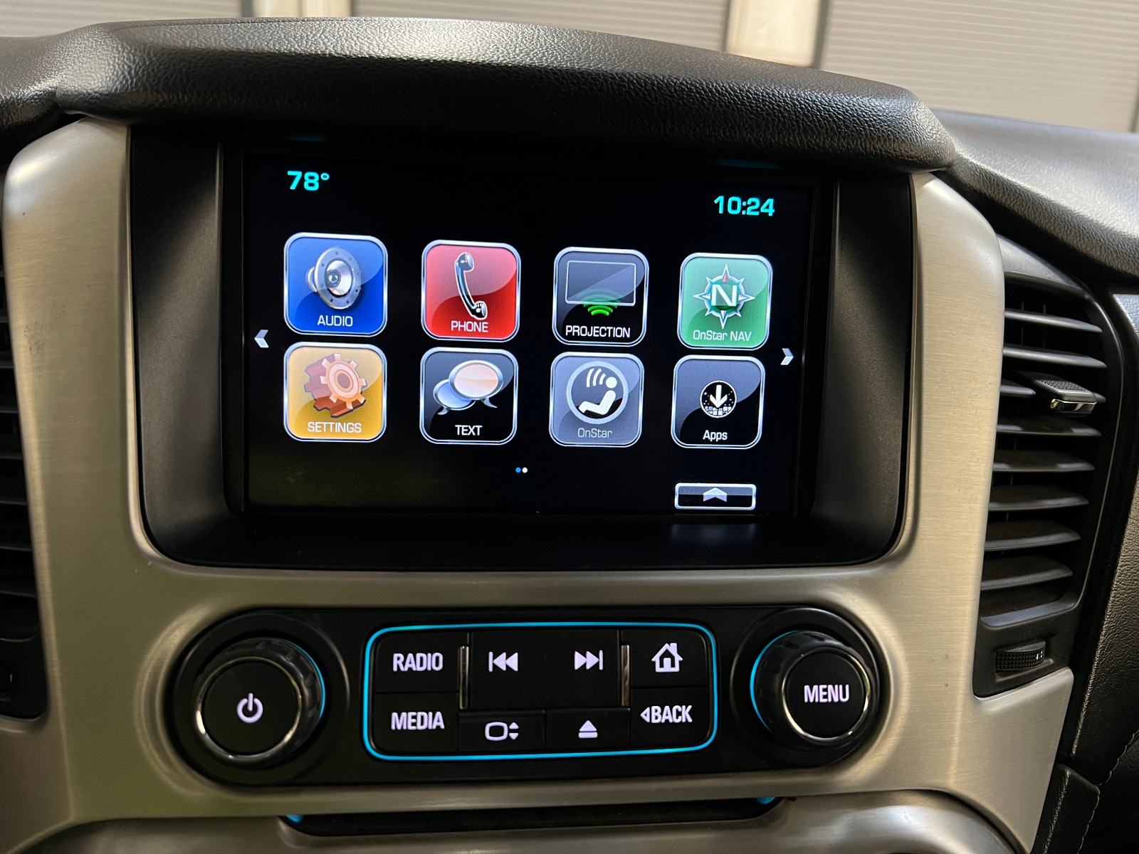 Thumbnail: 2019 GMC Yukon XL - 4