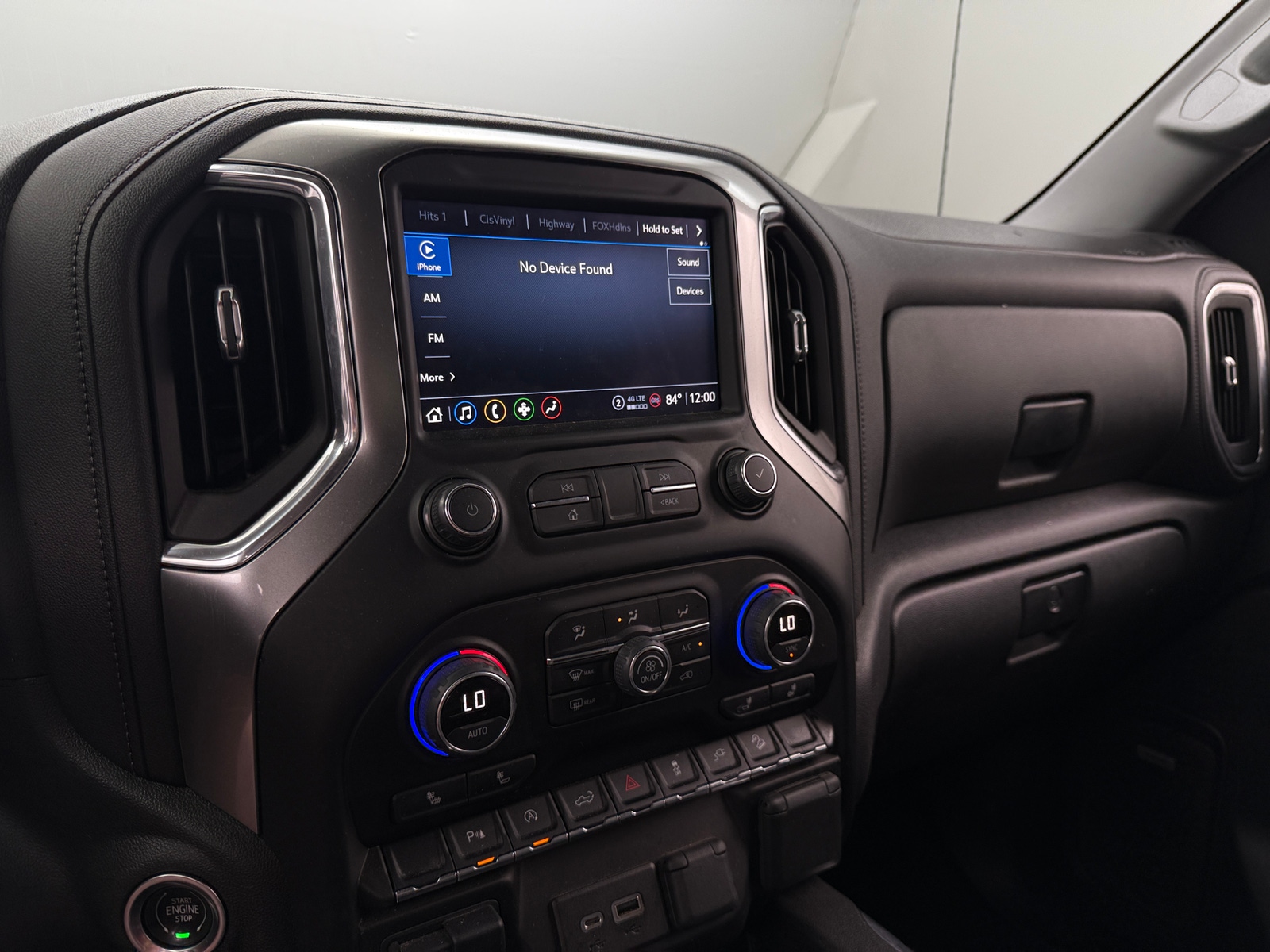 Thumbnail: 2022 Chevrolet Silverado 1500 - 3