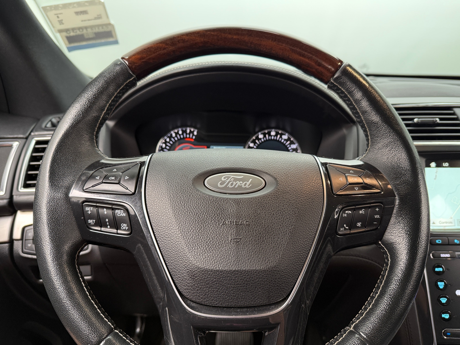 Thumbnail: 2018 Ford Explorer - 4