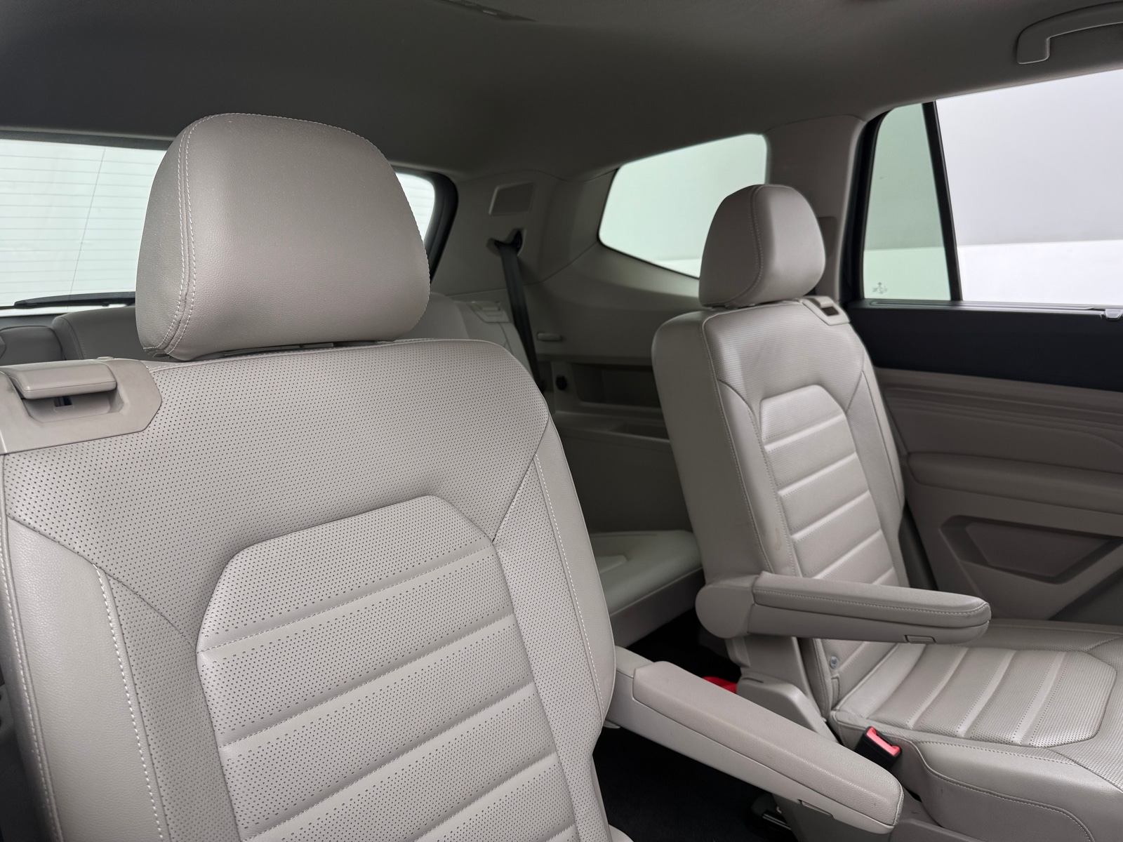 Thumbnail: 2021 Volkswagen Atlas - 5