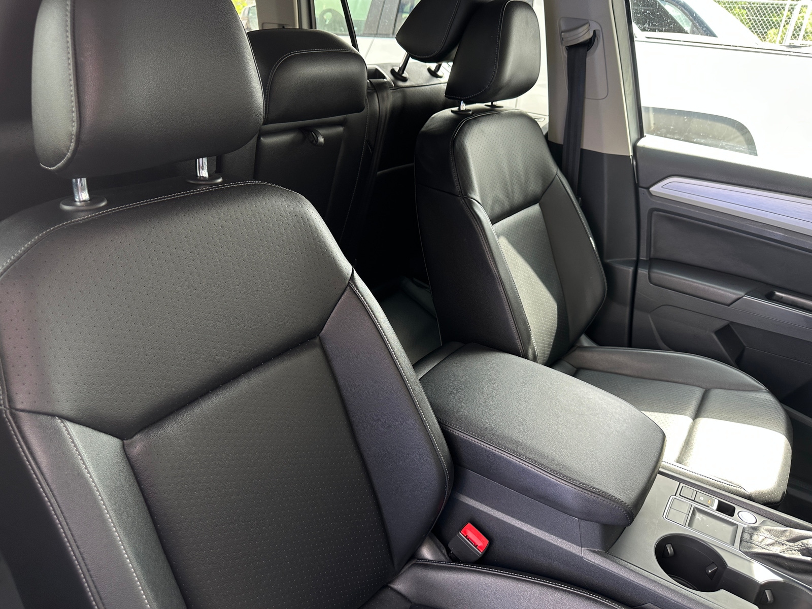 Thumbnail: 2018 Volkswagen Atlas - 2