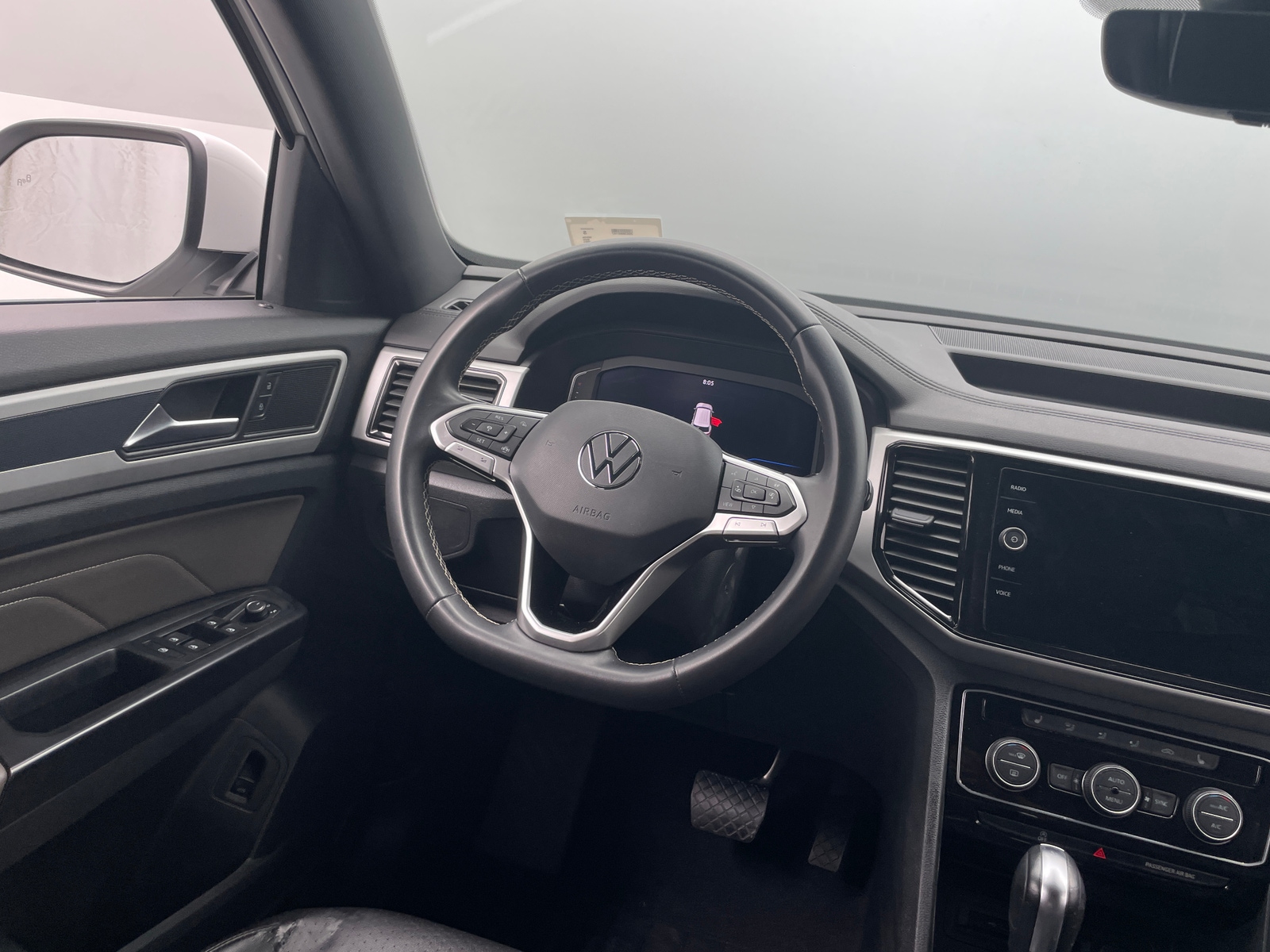 Thumbnail: 2021 Volkswagen Atlas - 4