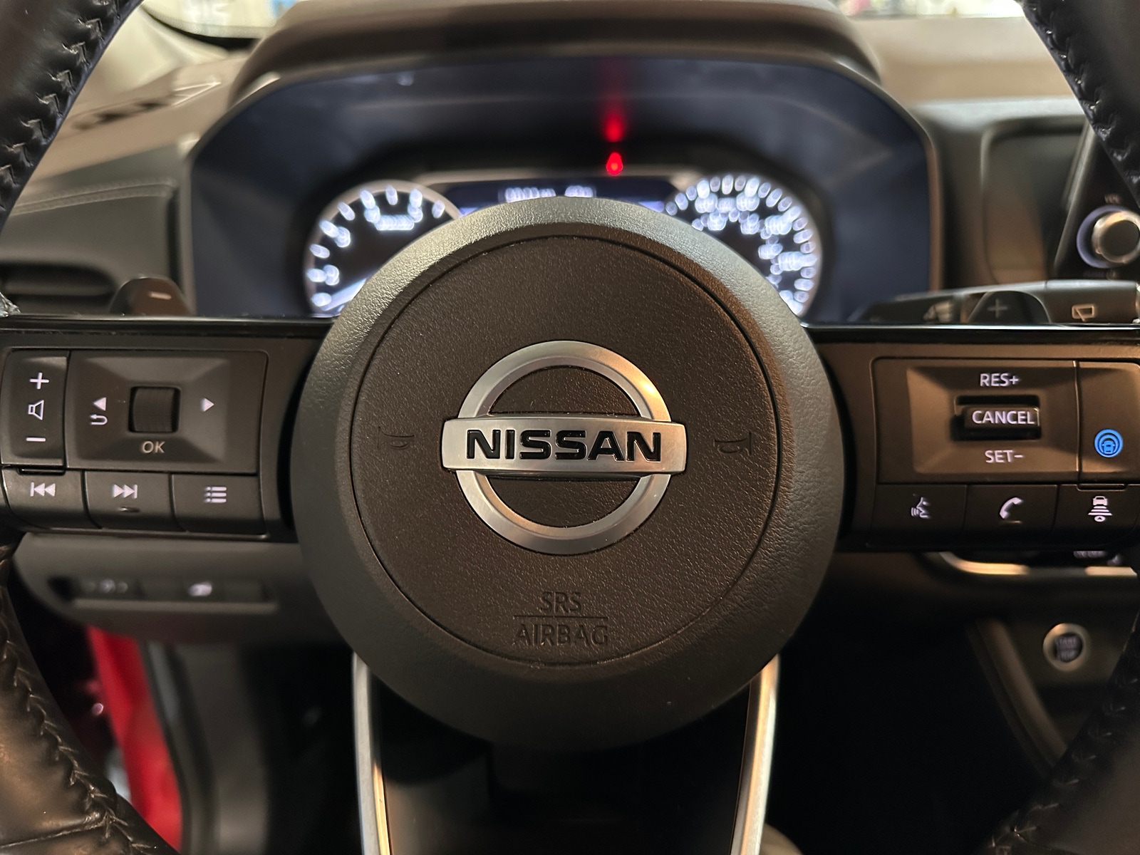 Thumbnail: 2021 Nissan Rogue - 4