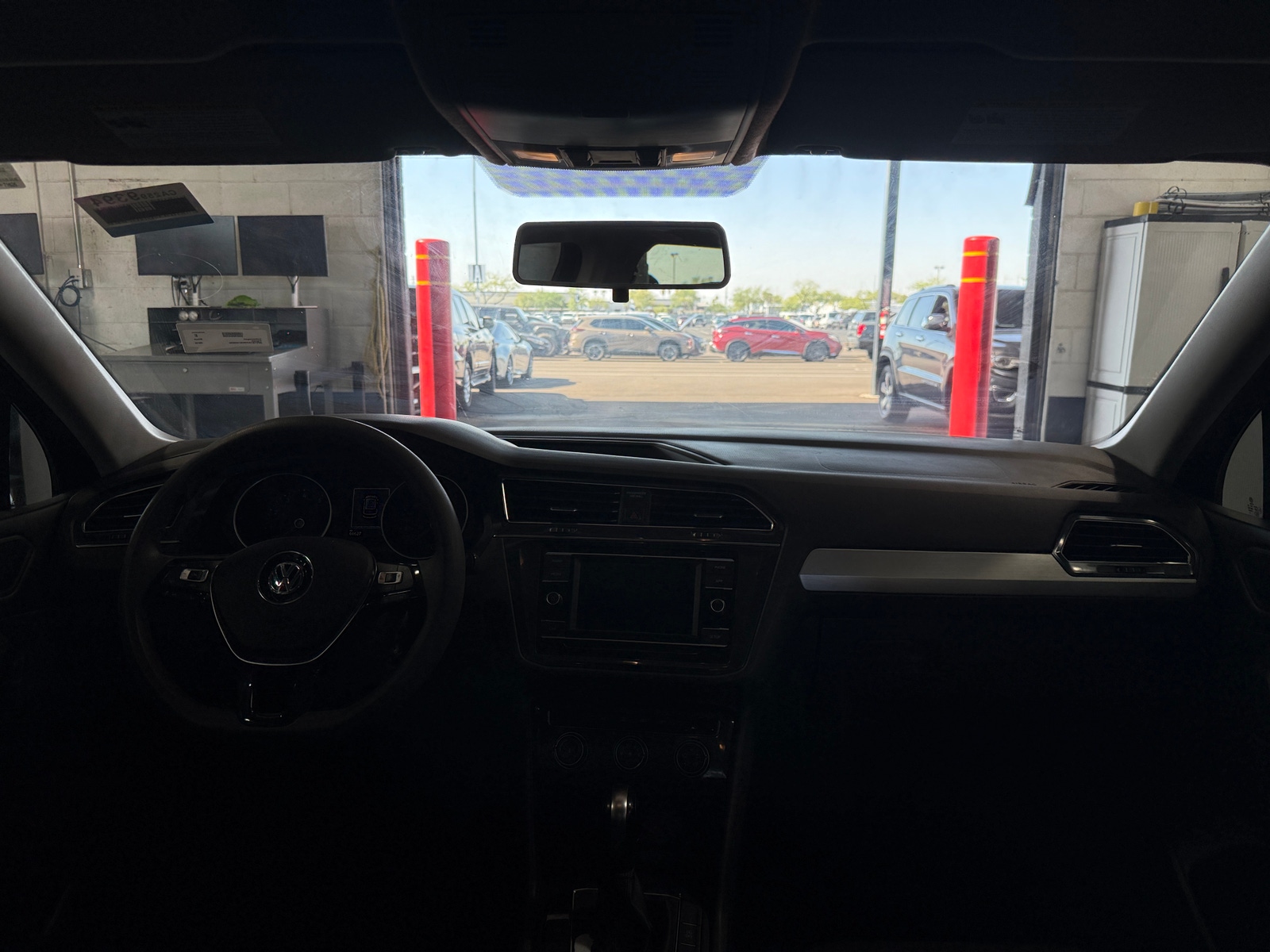 Thumbnail: 2019 Volkswagen Tiguan - 3