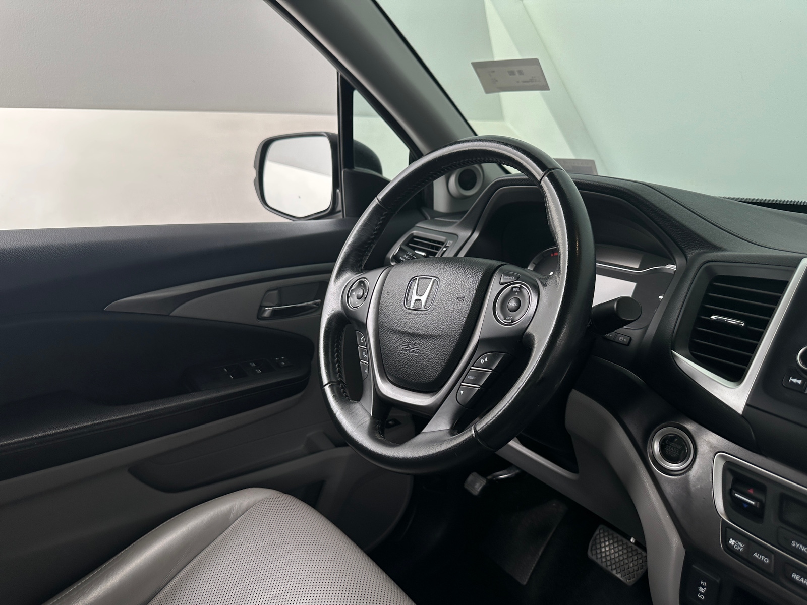 Thumbnail: 2019 Honda Ridgeline - 4