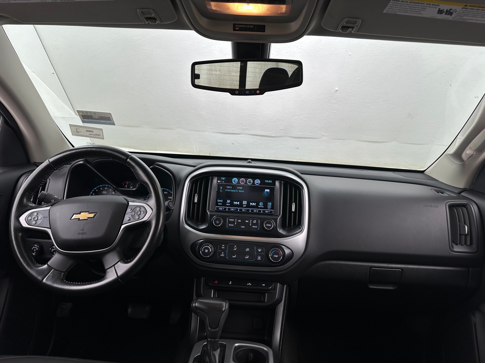 Thumbnail: 2017 Chevrolet Colorado - 3