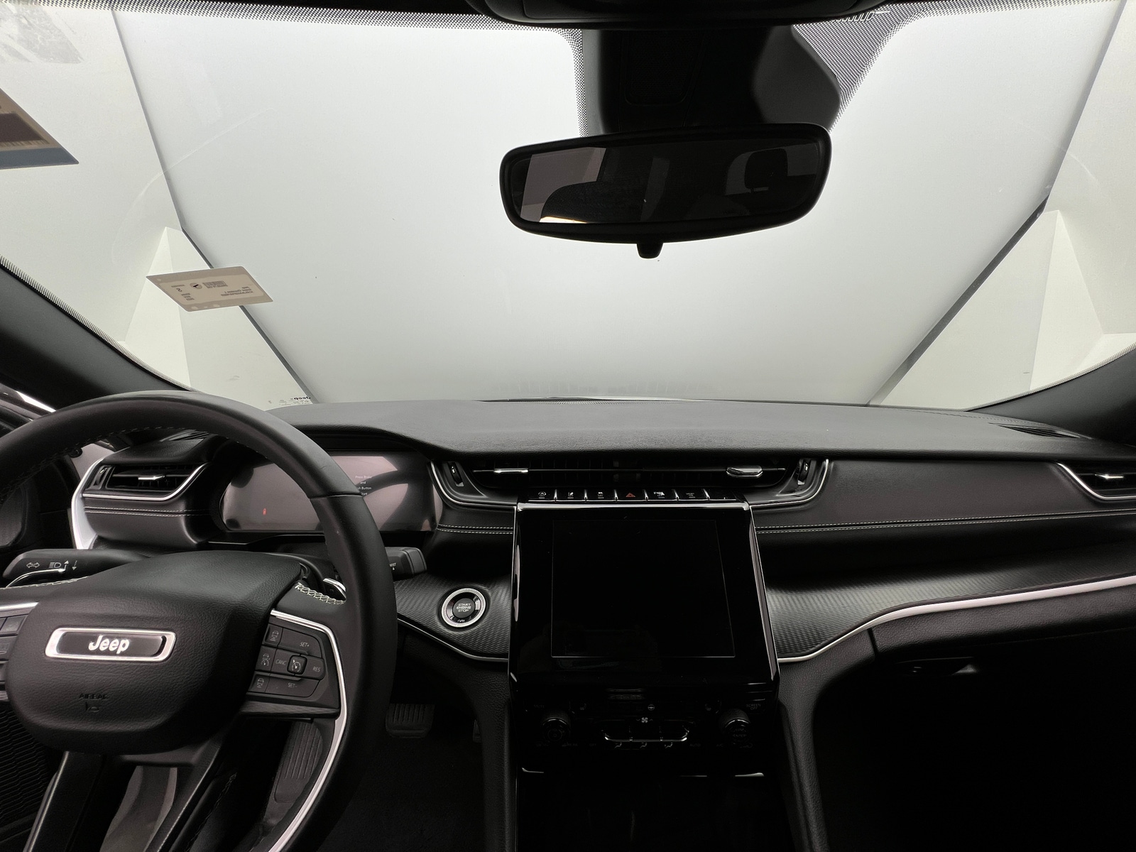 Thumbnail: 2023 Jeep Grand Cherokee L - 3