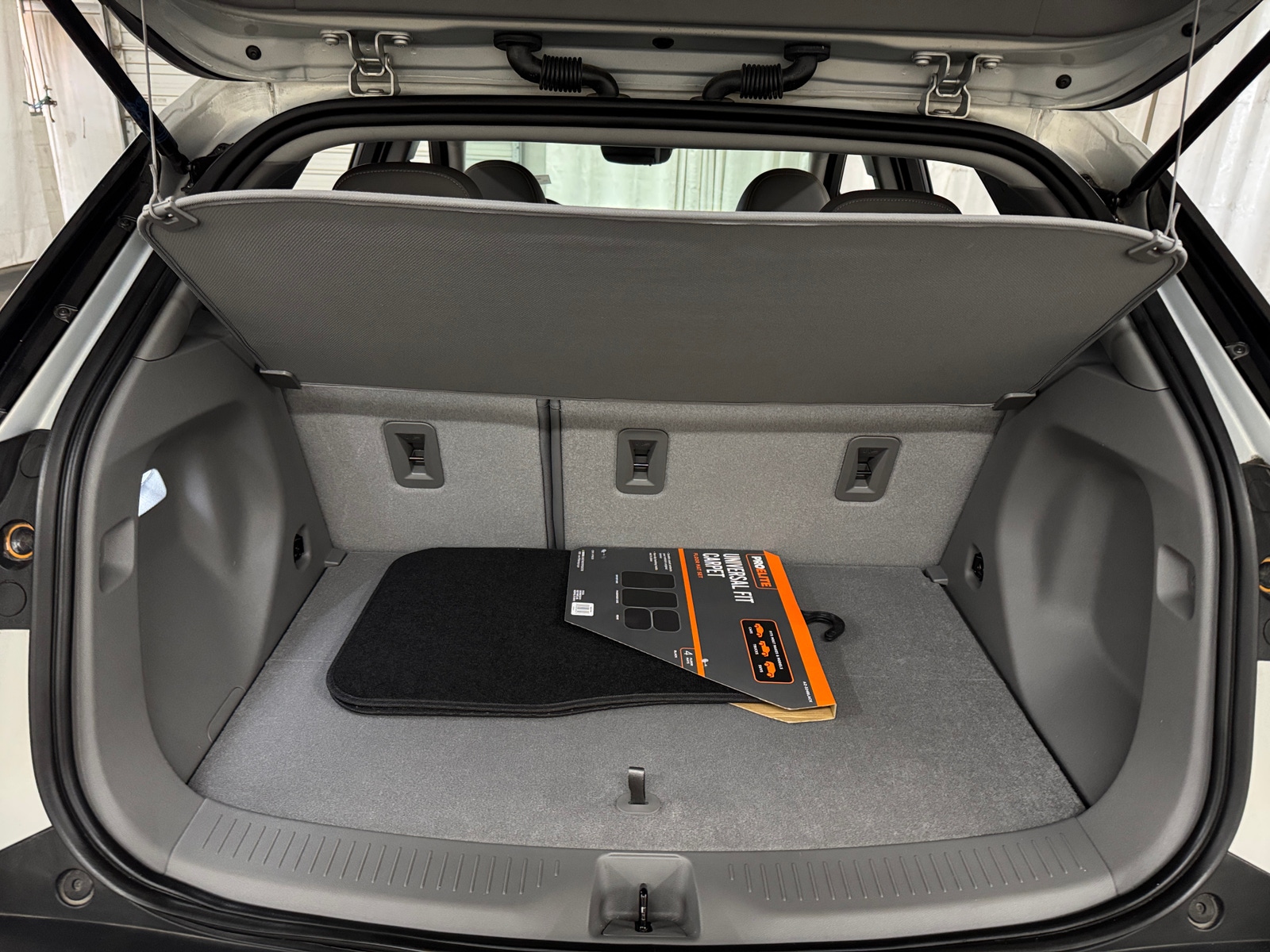 Thumbnail: 2023 Chevrolet Bolt EUV - 6