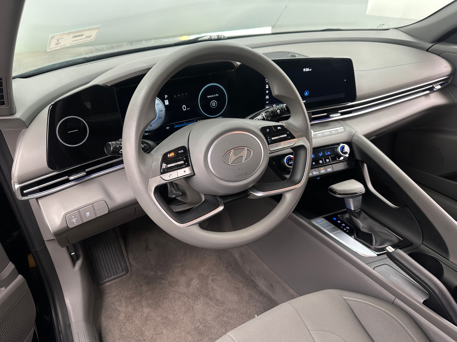 Thumbnail: 2024 Hyundai Elantra - 3