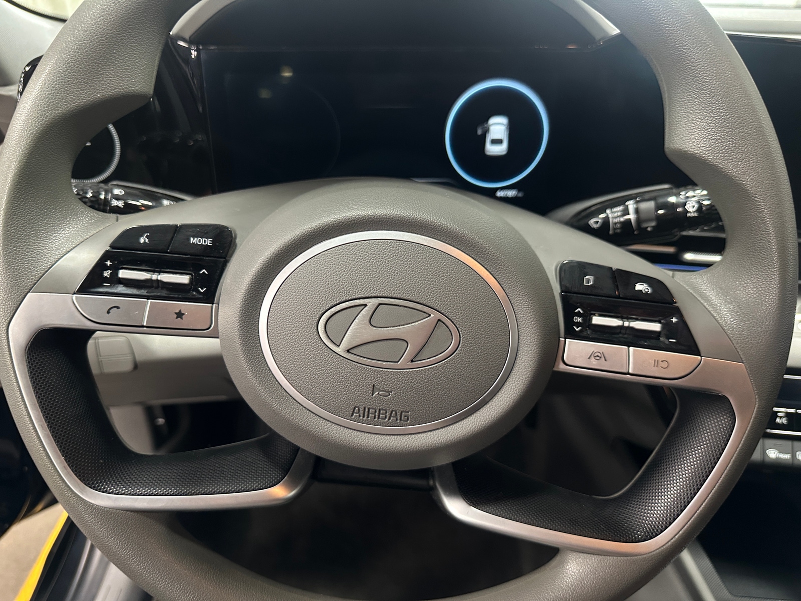 Thumbnail: 2024 Hyundai Elantra - 5