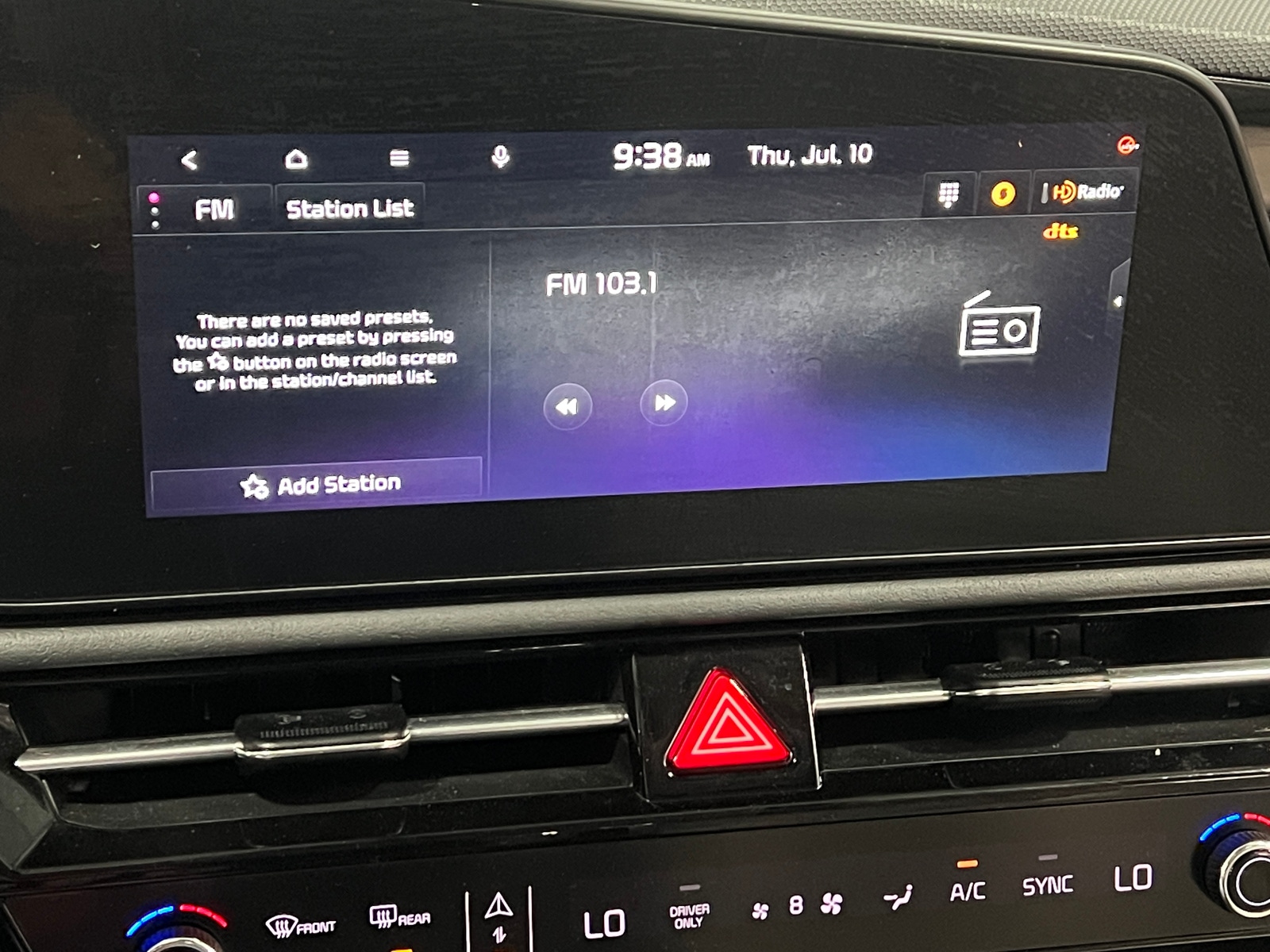 Thumbnail: 2023 Kia Niro - 4