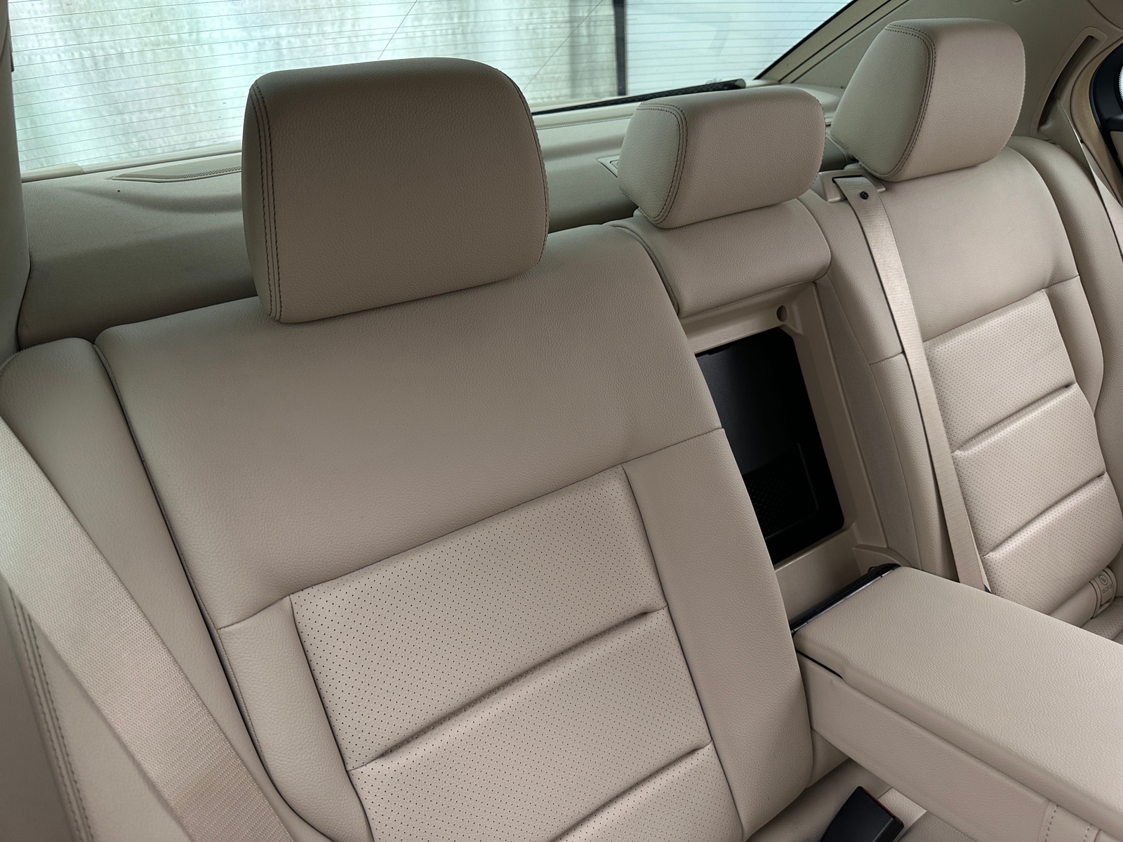 Thumbnail: 2016 Mercedes-Benz E-Class - 5