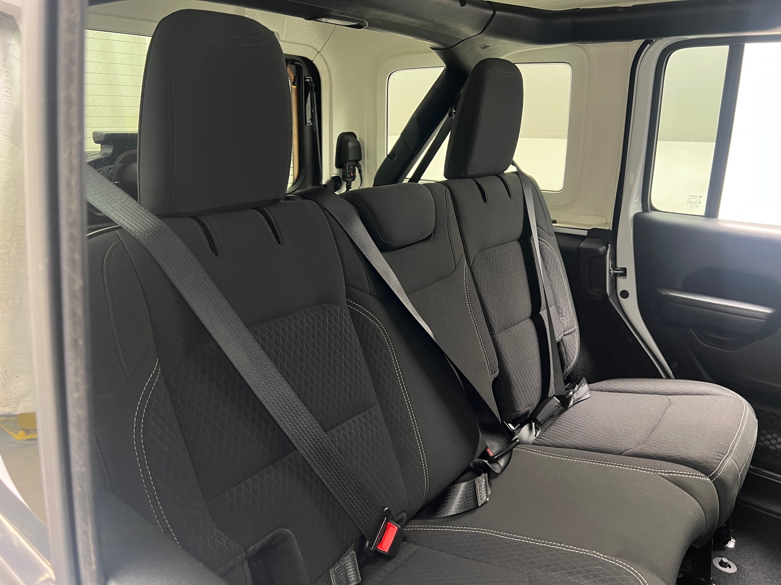 Thumbnail: 2021 Jeep Wrangler - 6