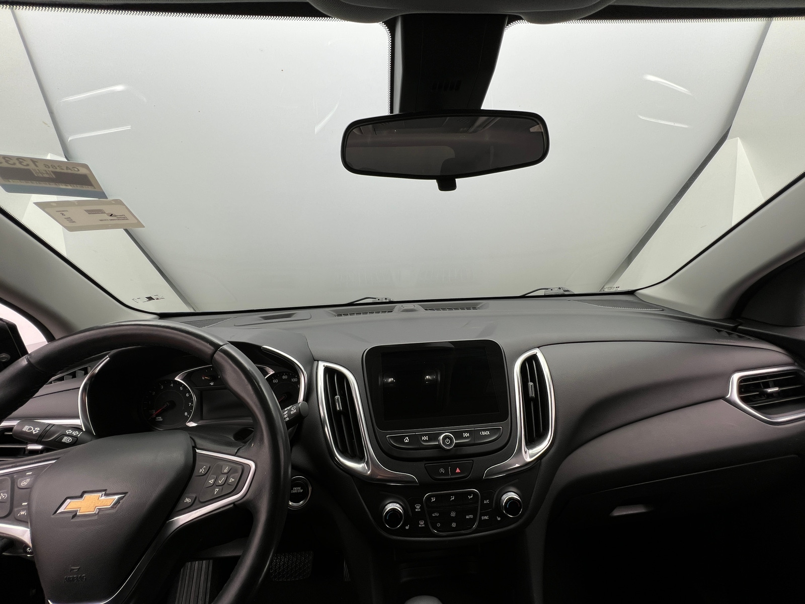 Thumbnail: 2022 Chevrolet Equinox - 3