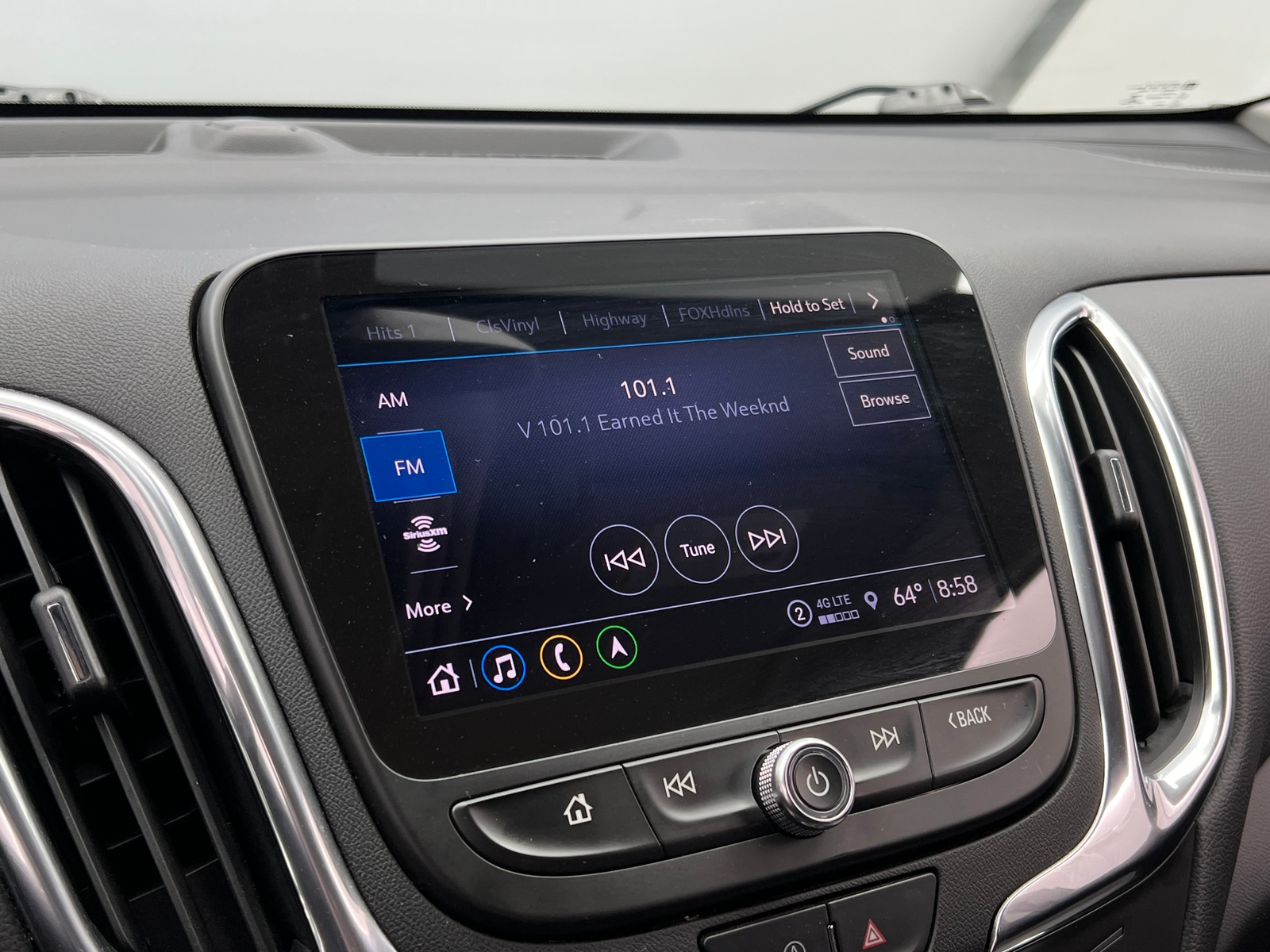 Thumbnail: 2022 Chevrolet Equinox - 4