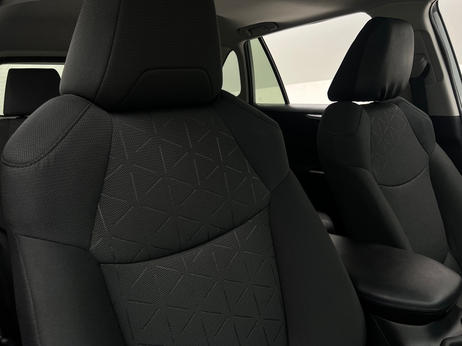 Thumbnail: 2022 Toyota RAV4 - 2