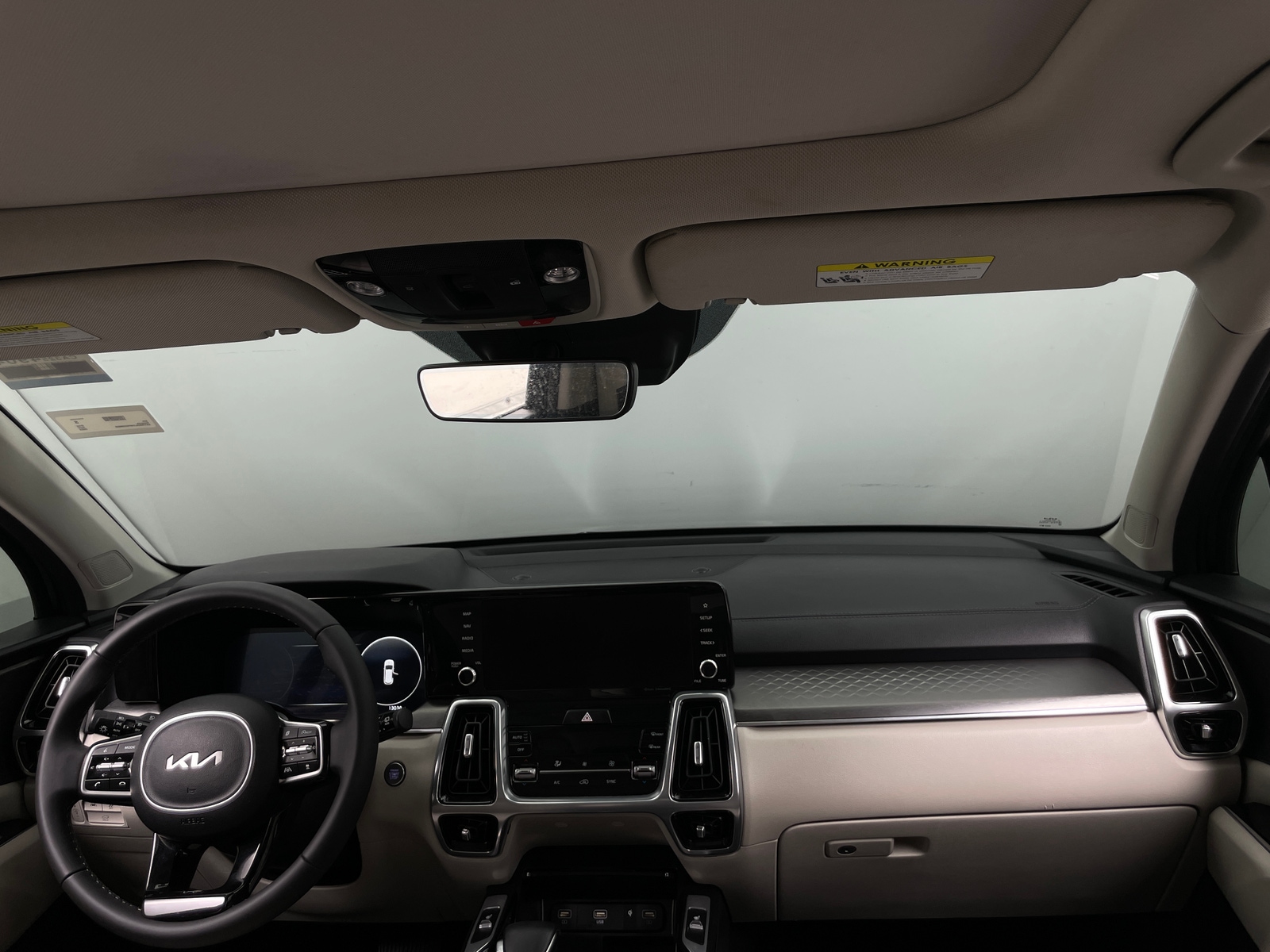 Thumbnail: 2023 Kia Sorento - 2