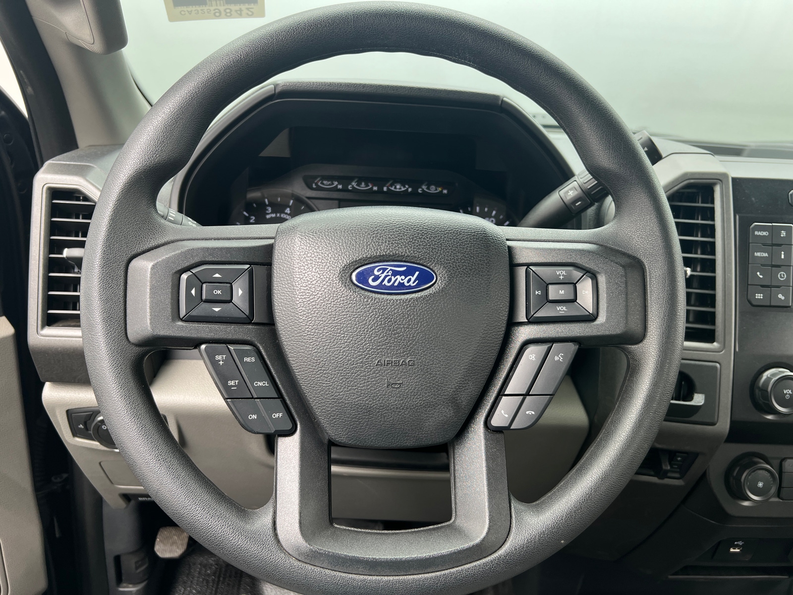 Thumbnail: 2022 Ford Econoline - 5