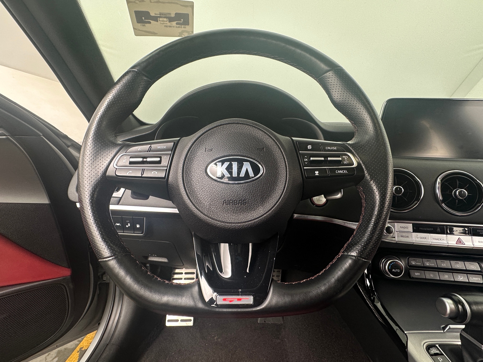 Thumbnail: 2021 Kia Stinger - 4