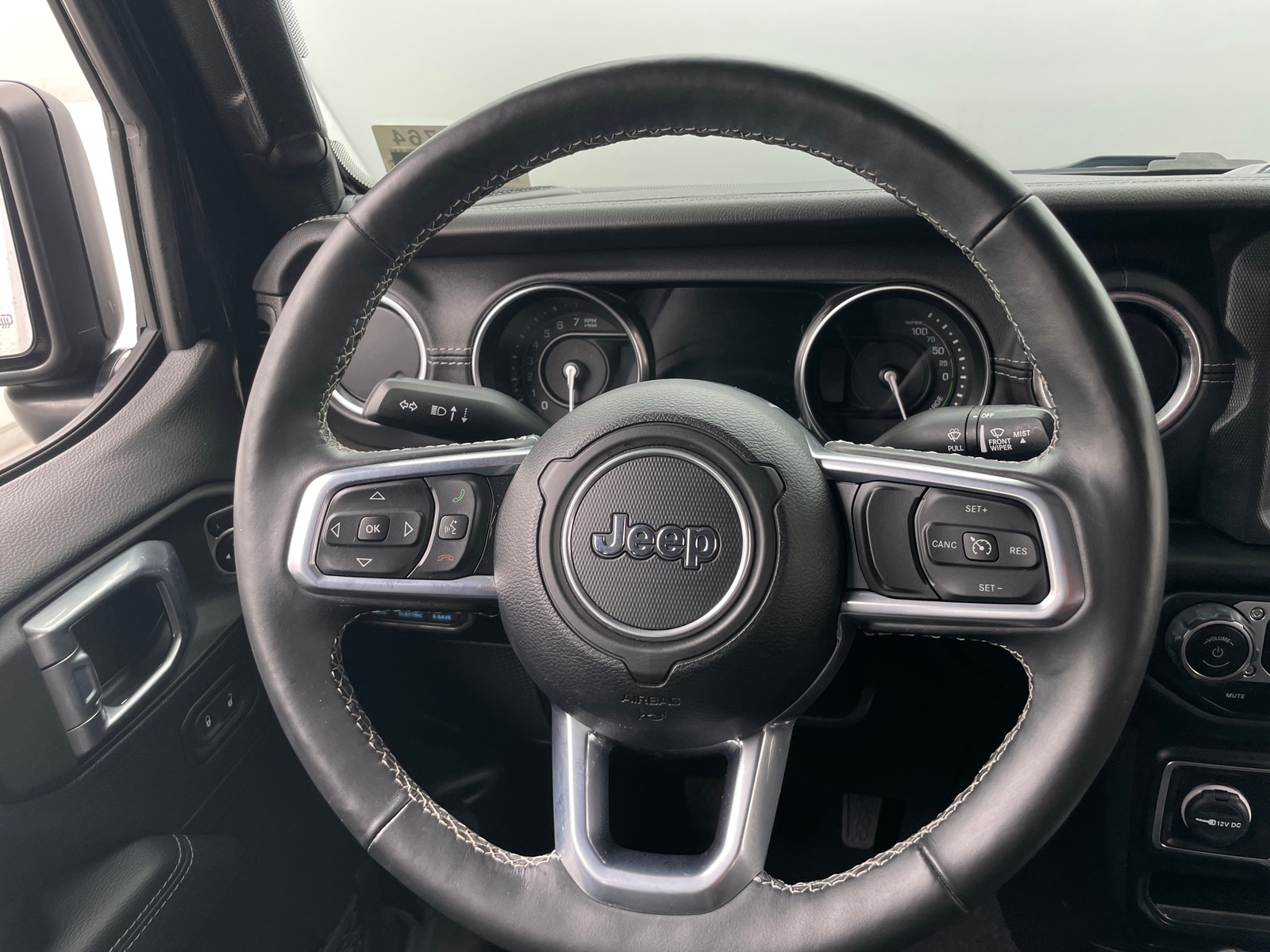 Thumbnail: 2022 Jeep Wrangler - 4
