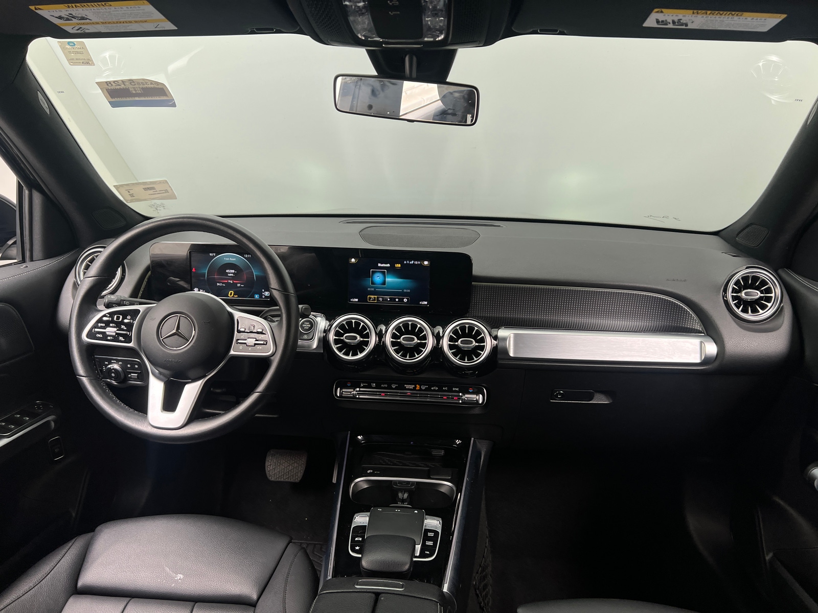 Thumbnail: 2020 Mercedes-Benz GLB - 2