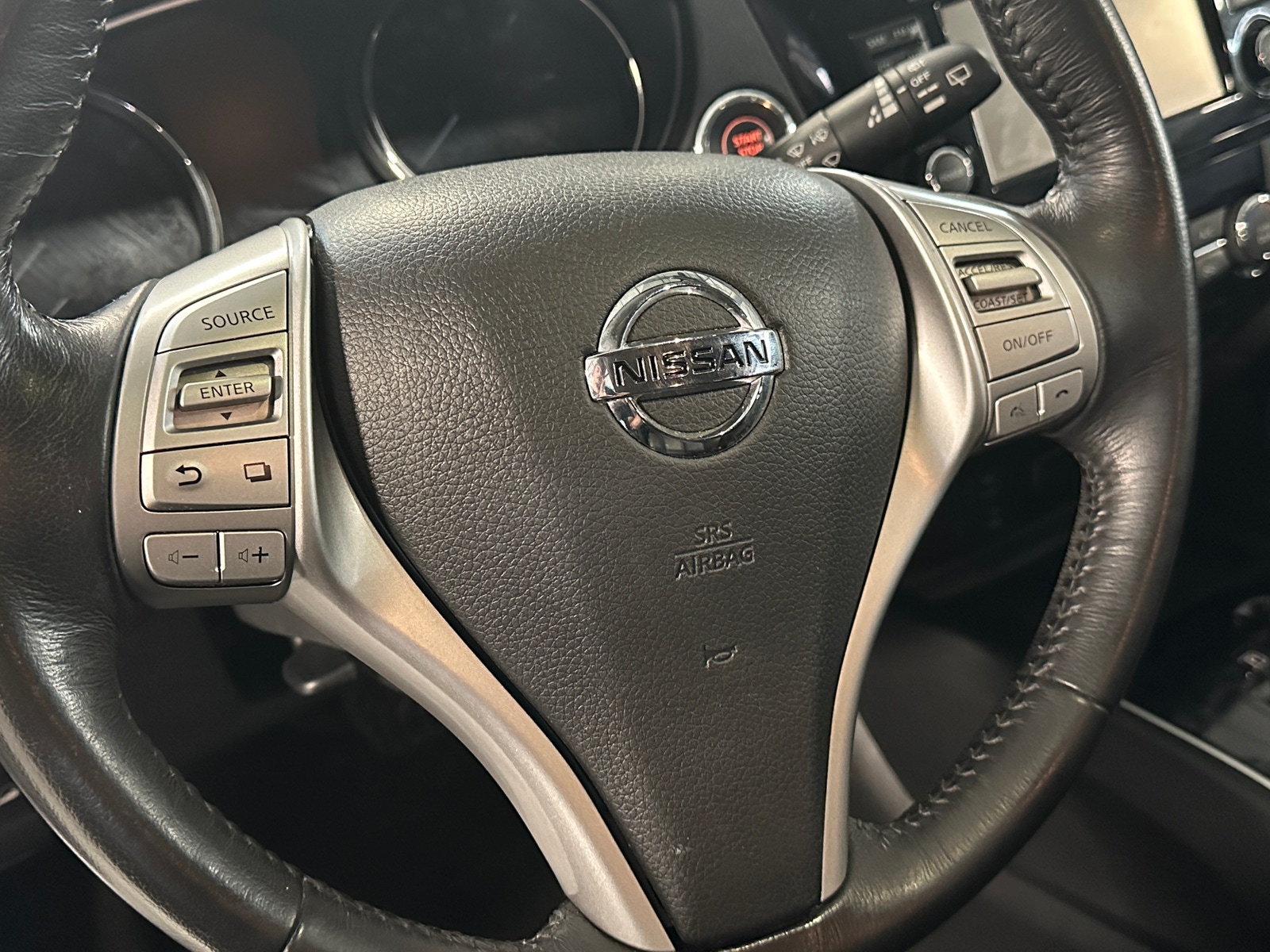 Thumbnail: 2016 Nissan Rogue - 4
