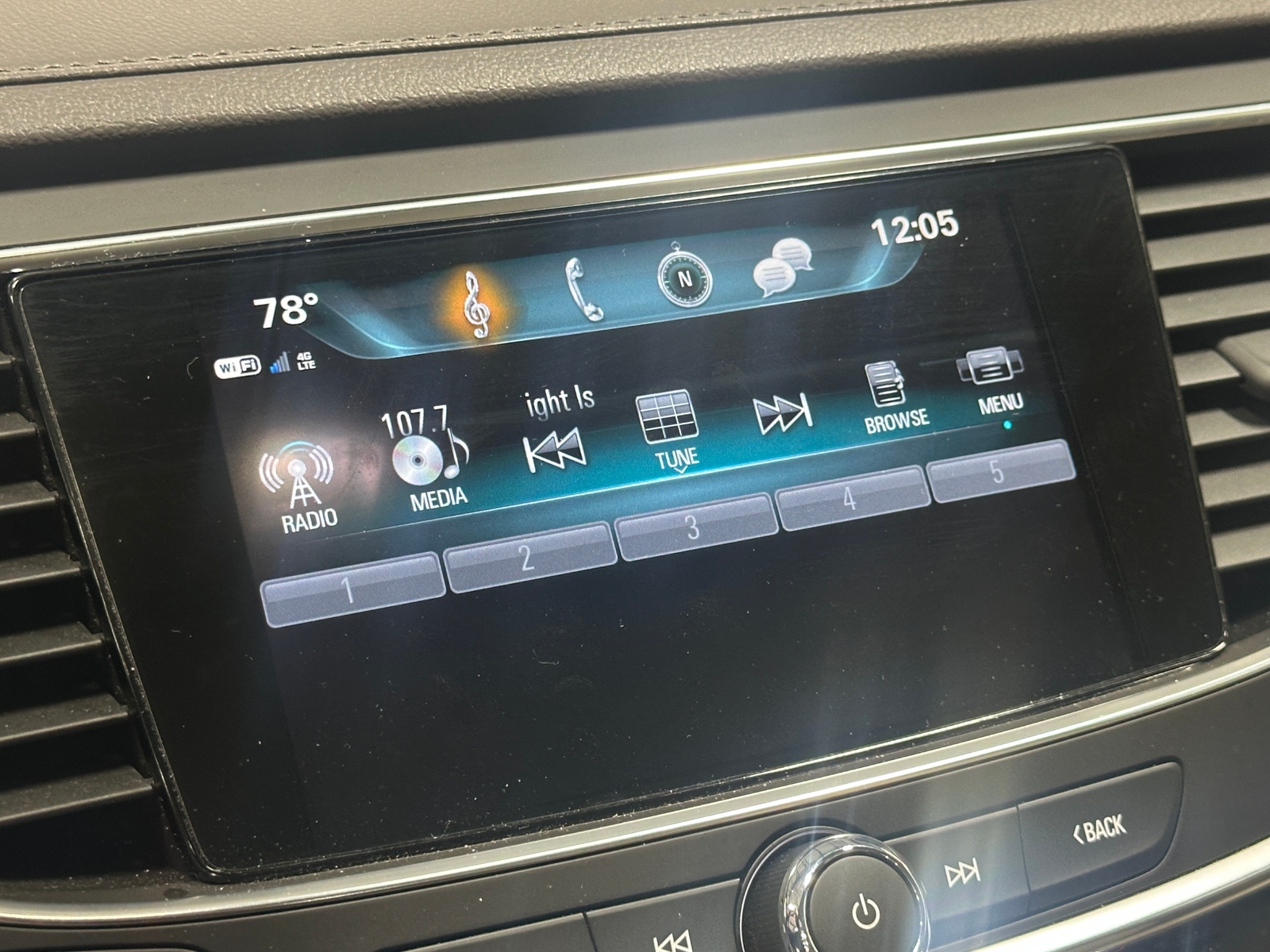 Thumbnail: 2018 Buick LaCrosse - 4
