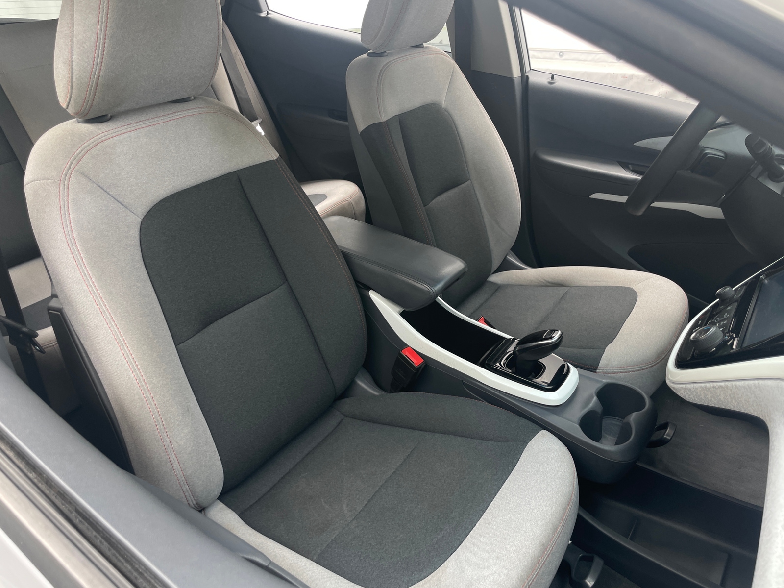 Thumbnail: 2020 Chevrolet Bolt EV - 2