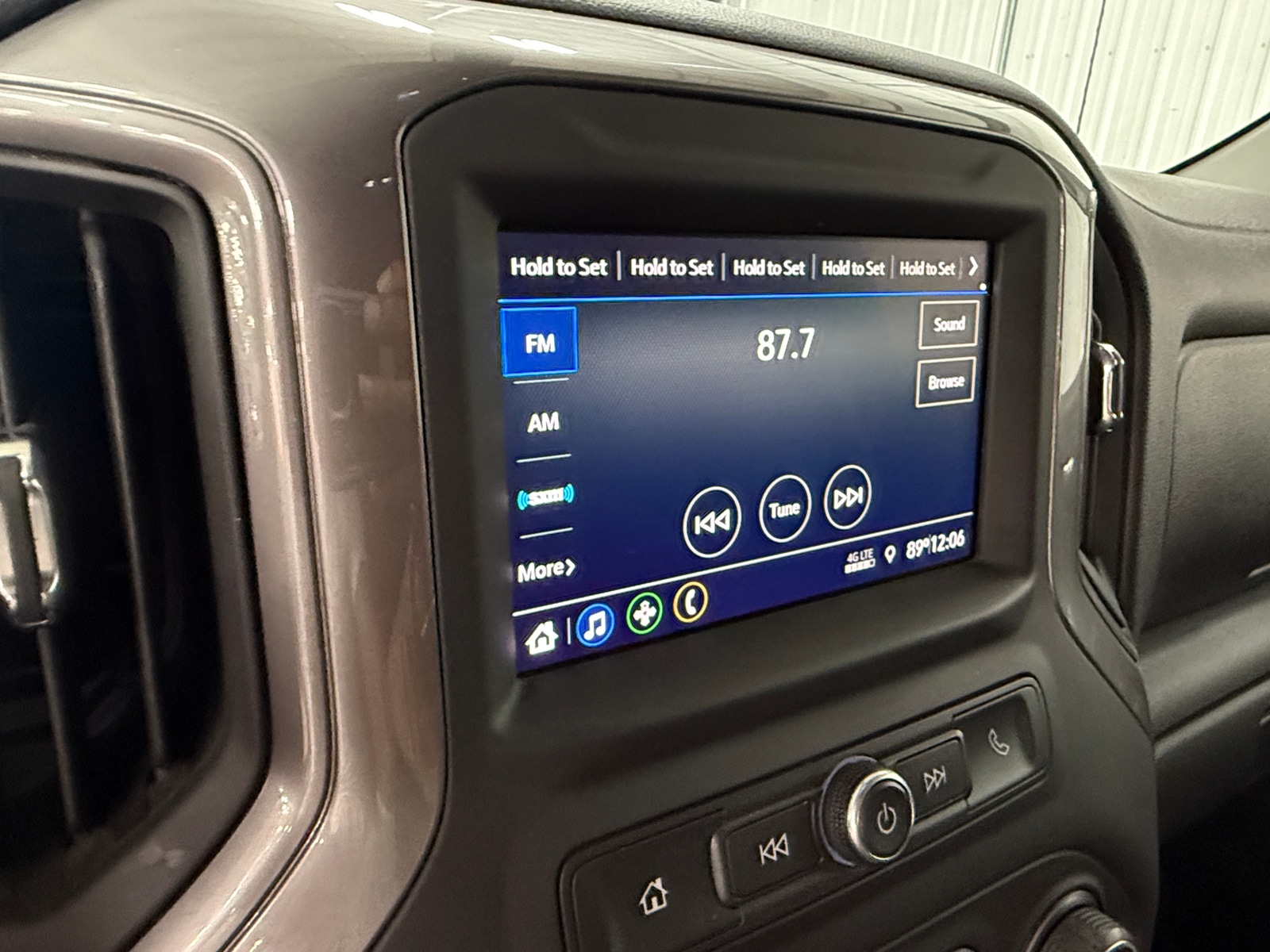 Thumbnail: 2020 Chevrolet Silverado 1500 - 4
