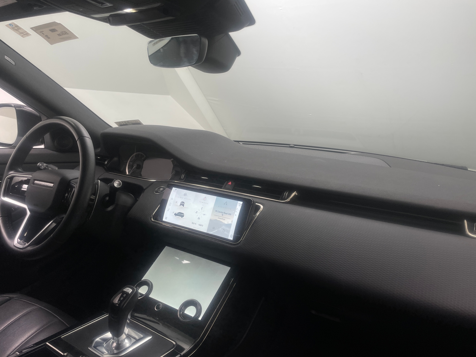 Thumbnail: 2023 Land Rover Range Rover Evoque - 2
