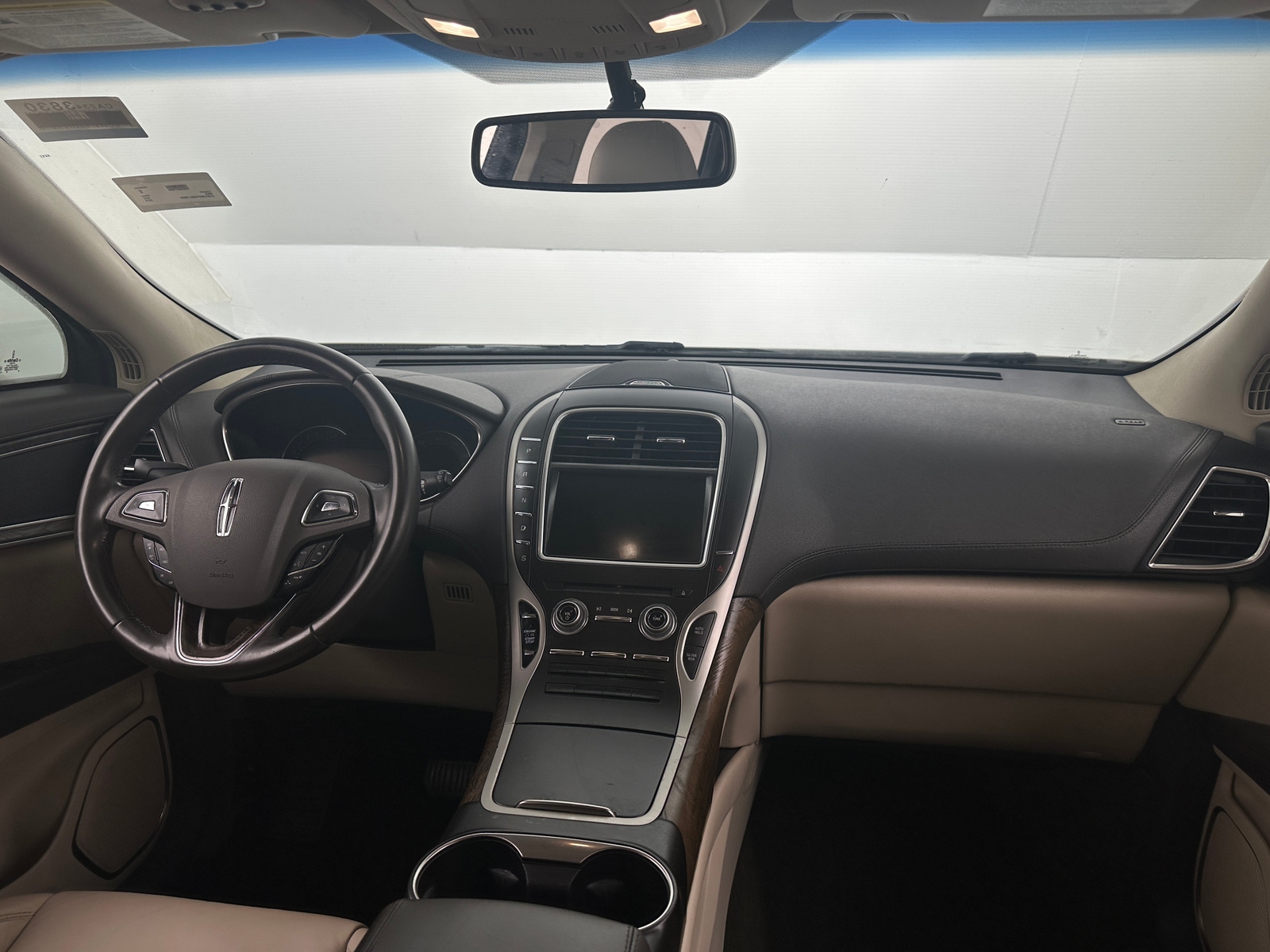 Thumbnail: 2016 Lincoln MKX - 2